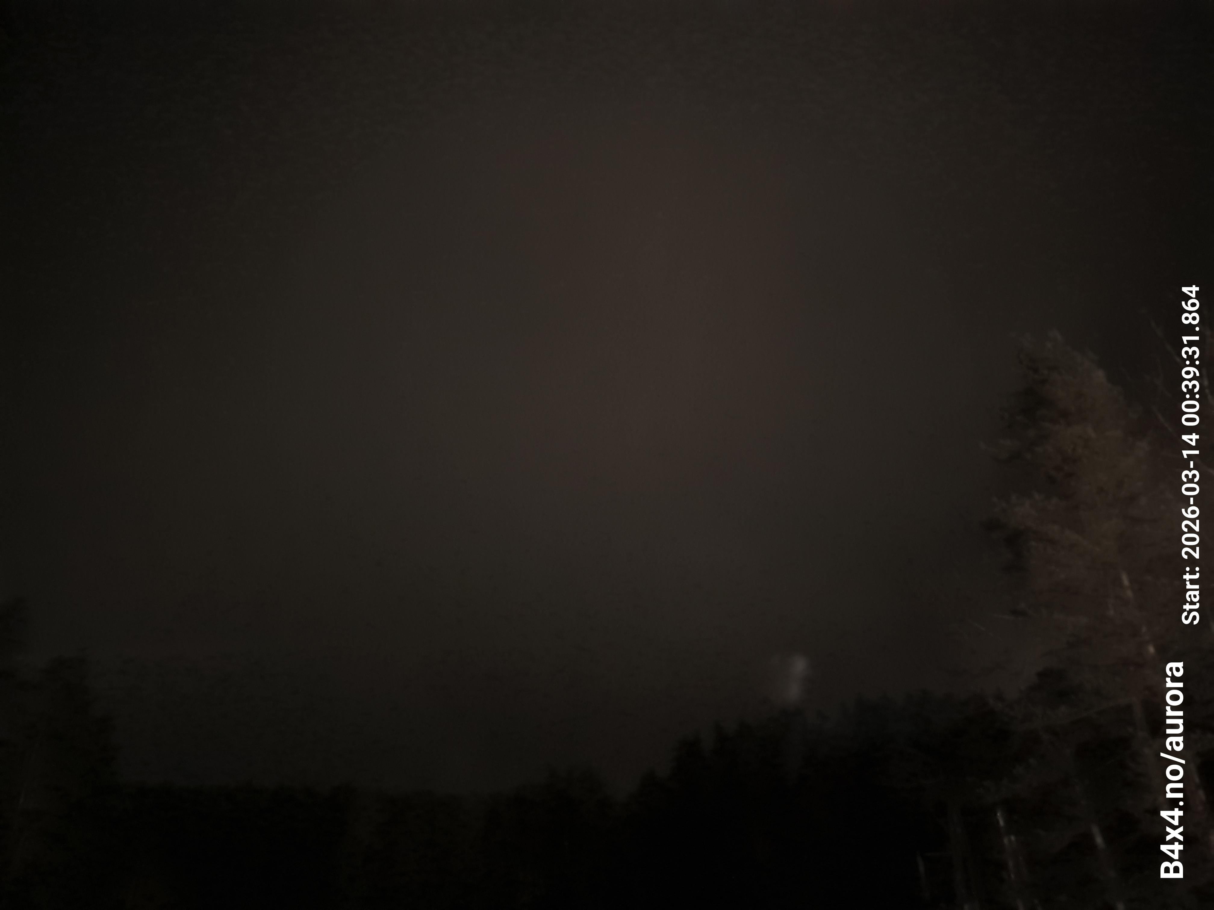 aurle_20260314_003948_lys27_star50_KP05_ISO1000_Lukker15.jpeg