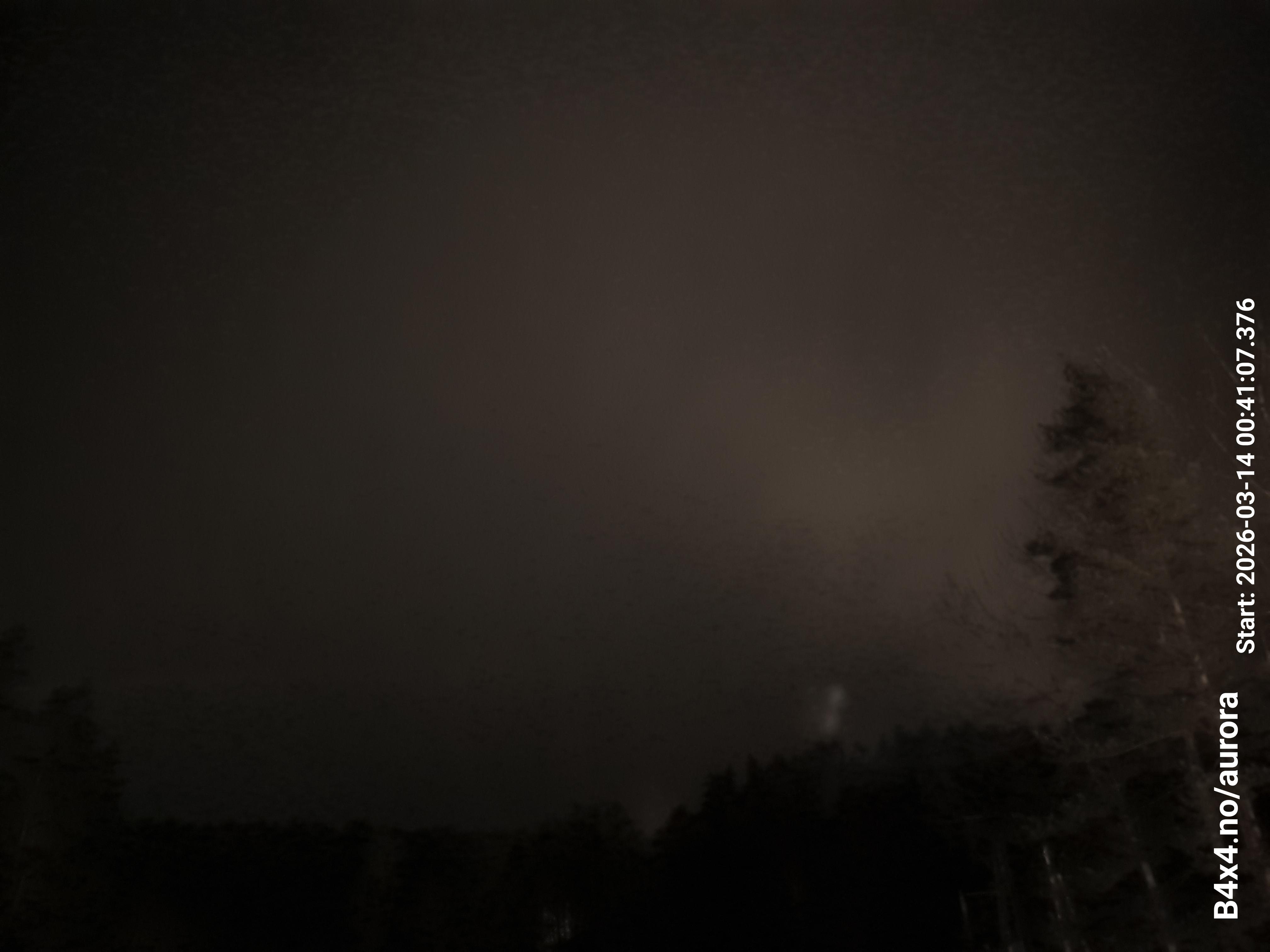 aurle_20260314_004123_lys30_star50_KP05_ISO1000_Lukker15.jpeg