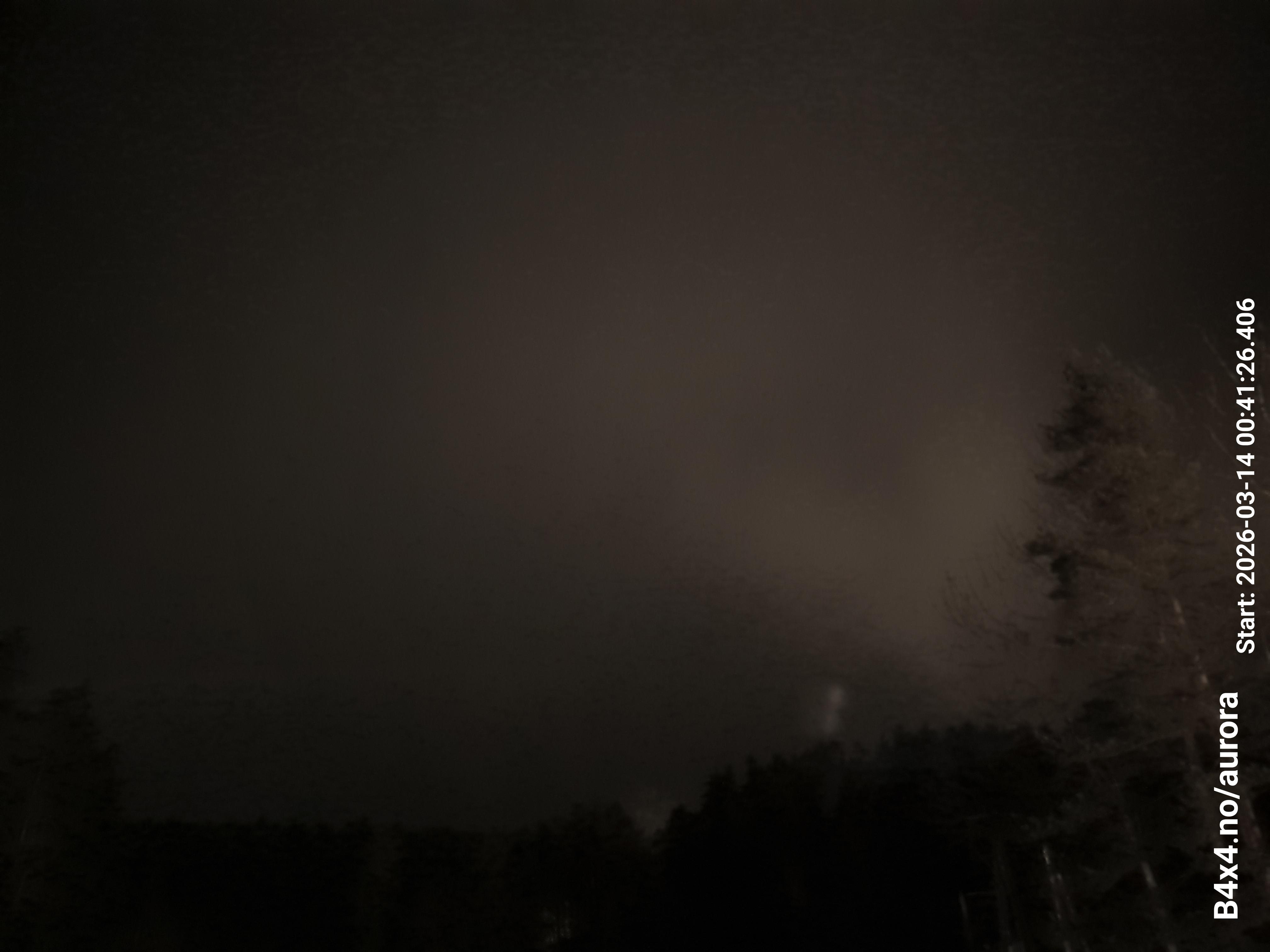 aurle_20260314_004142_lys30_star50_KP05_ISO1000_Lukker15.jpeg