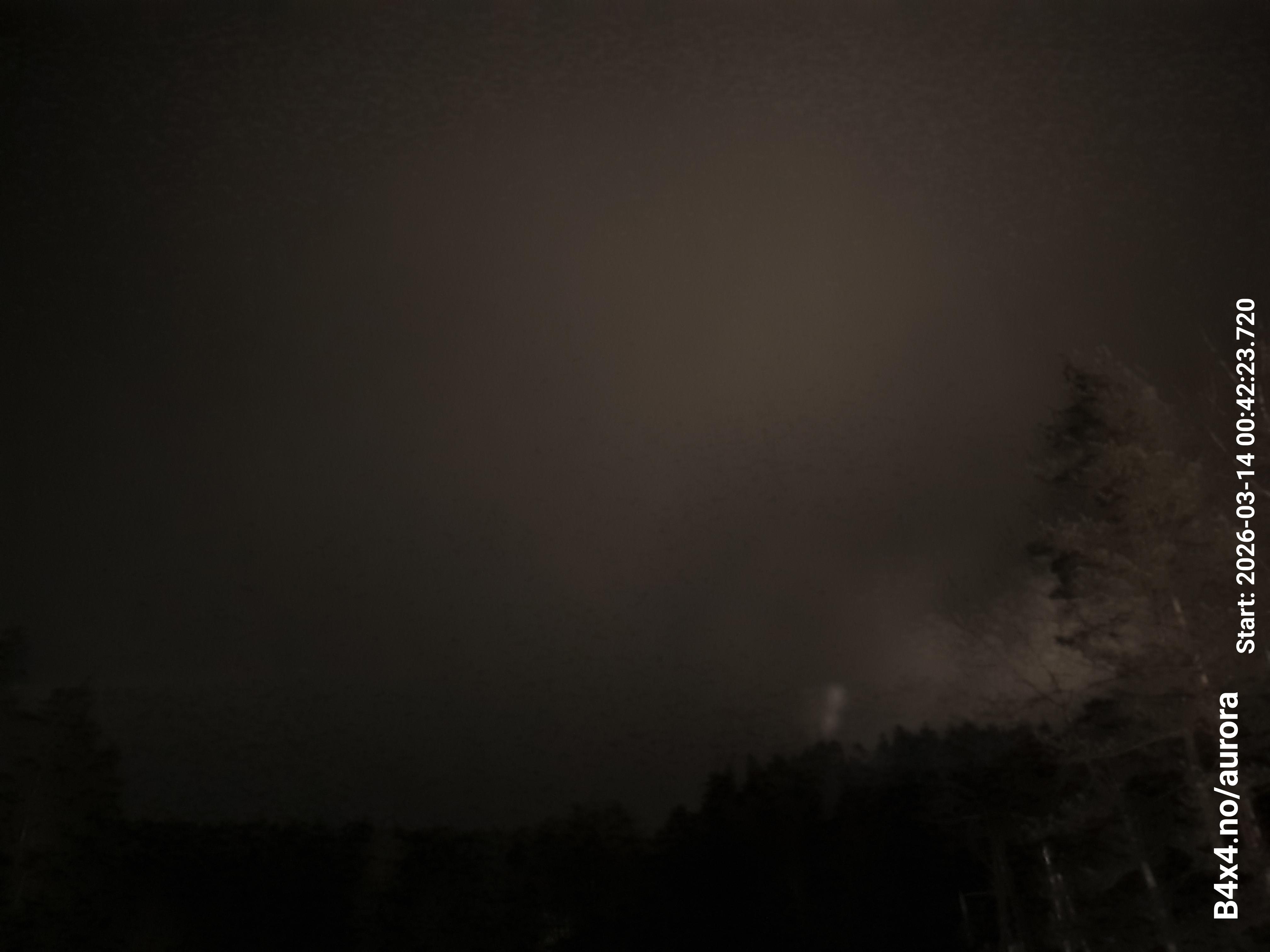 aurle_20260314_004240_lys31_star50_KP05_ISO1000_Lukker15.jpeg