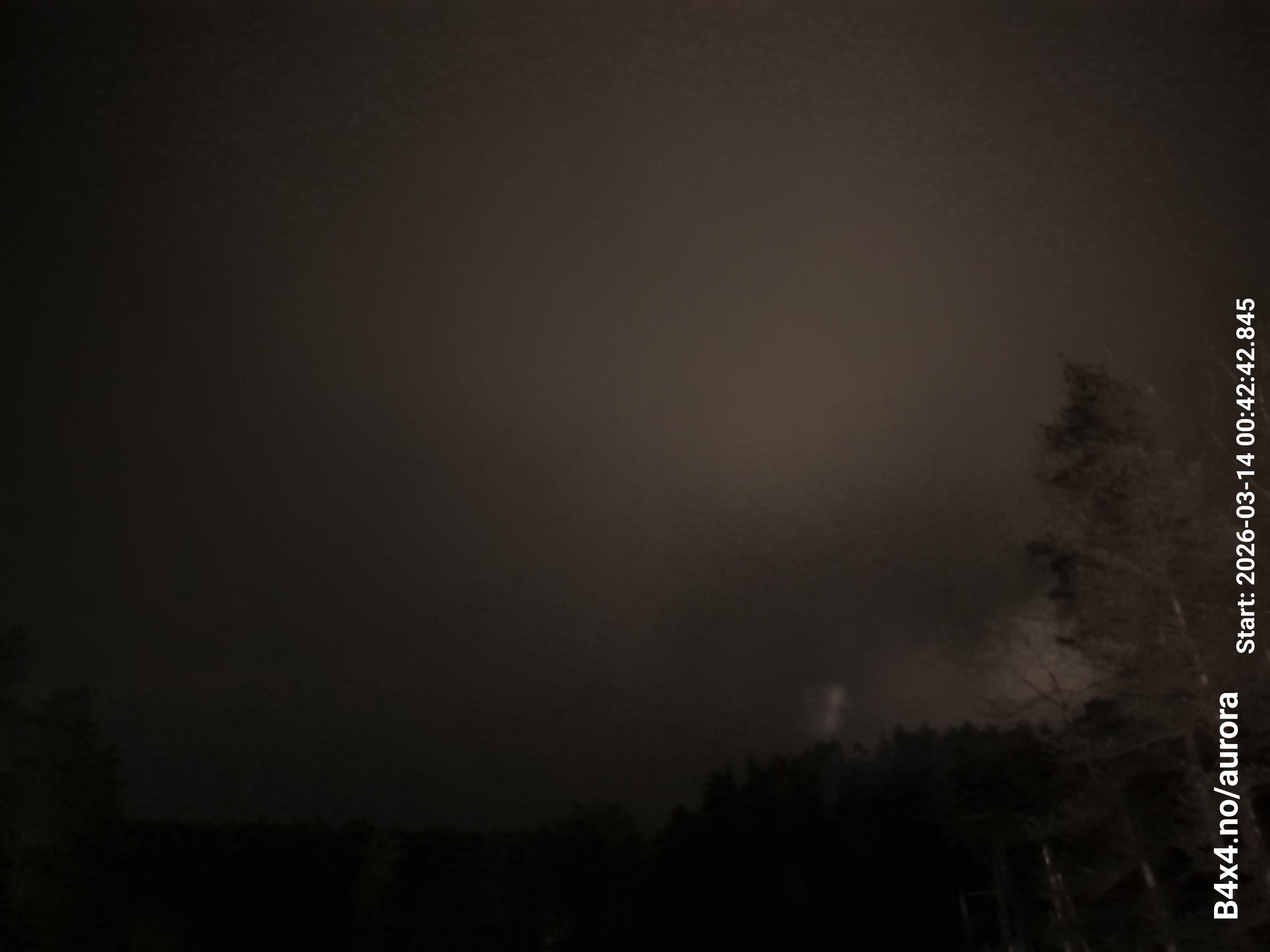 aurle_20260314_004259_lys33_star50_KP05_ISO1000_Lukker15.jpeg