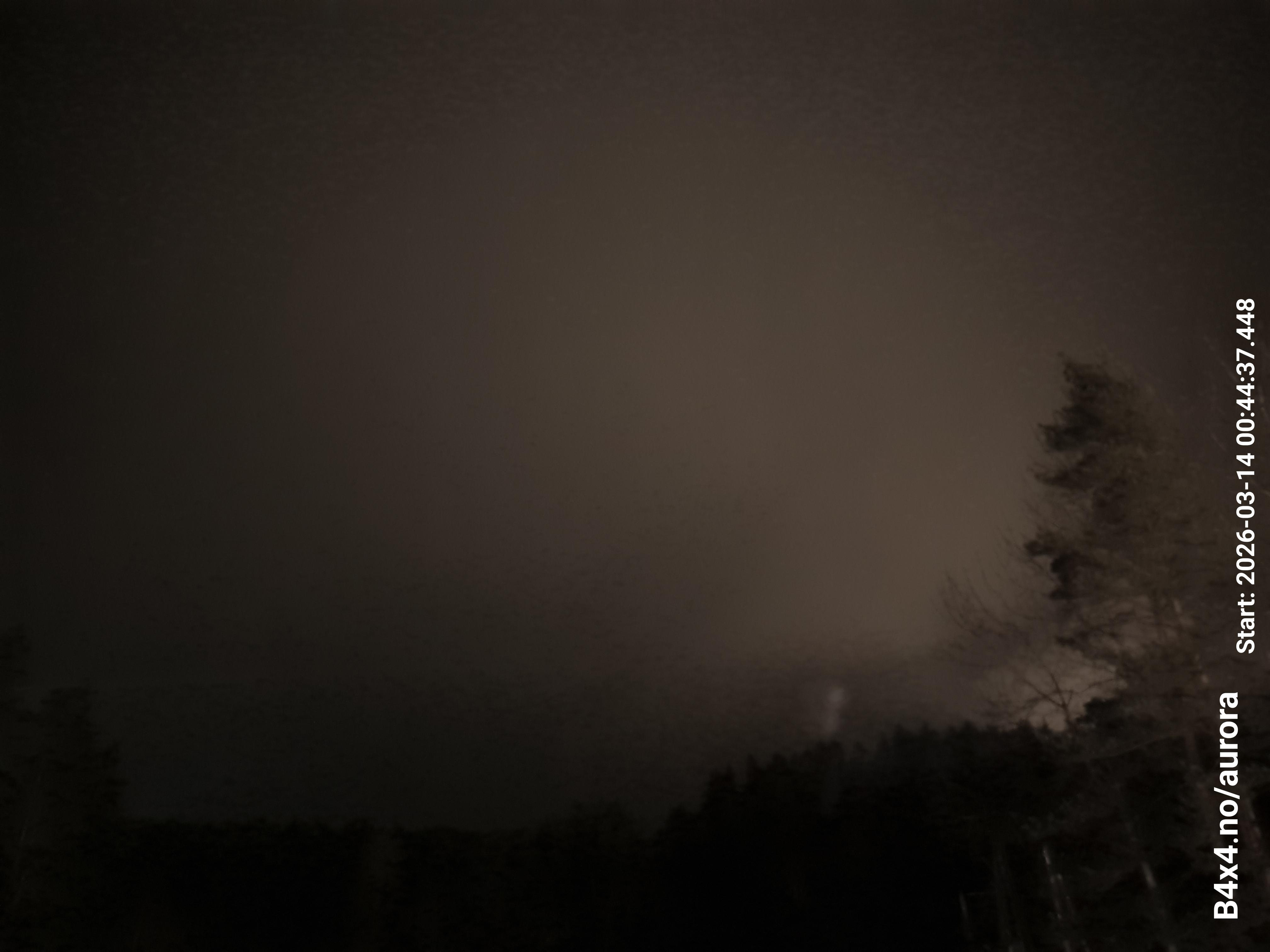 aurle_20260314_004453_lys36_star50_KP05_ISO1000_Lukker15.jpeg