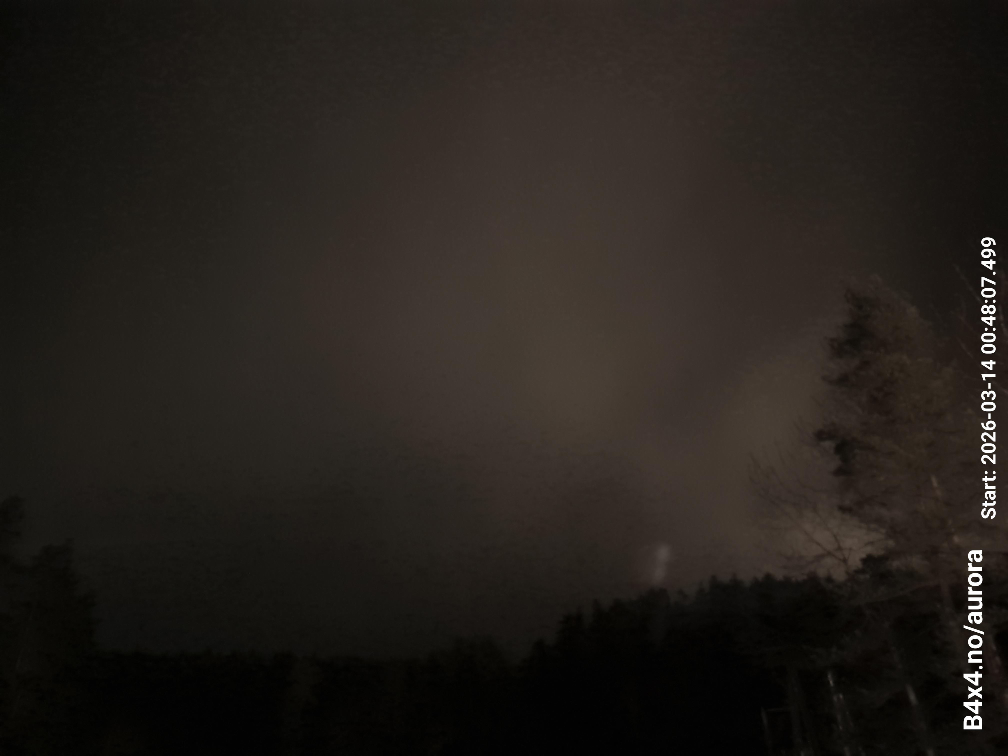 aurle_20260314_004823_lys33_star50_KP05_ISO1000_Lukker15.jpeg