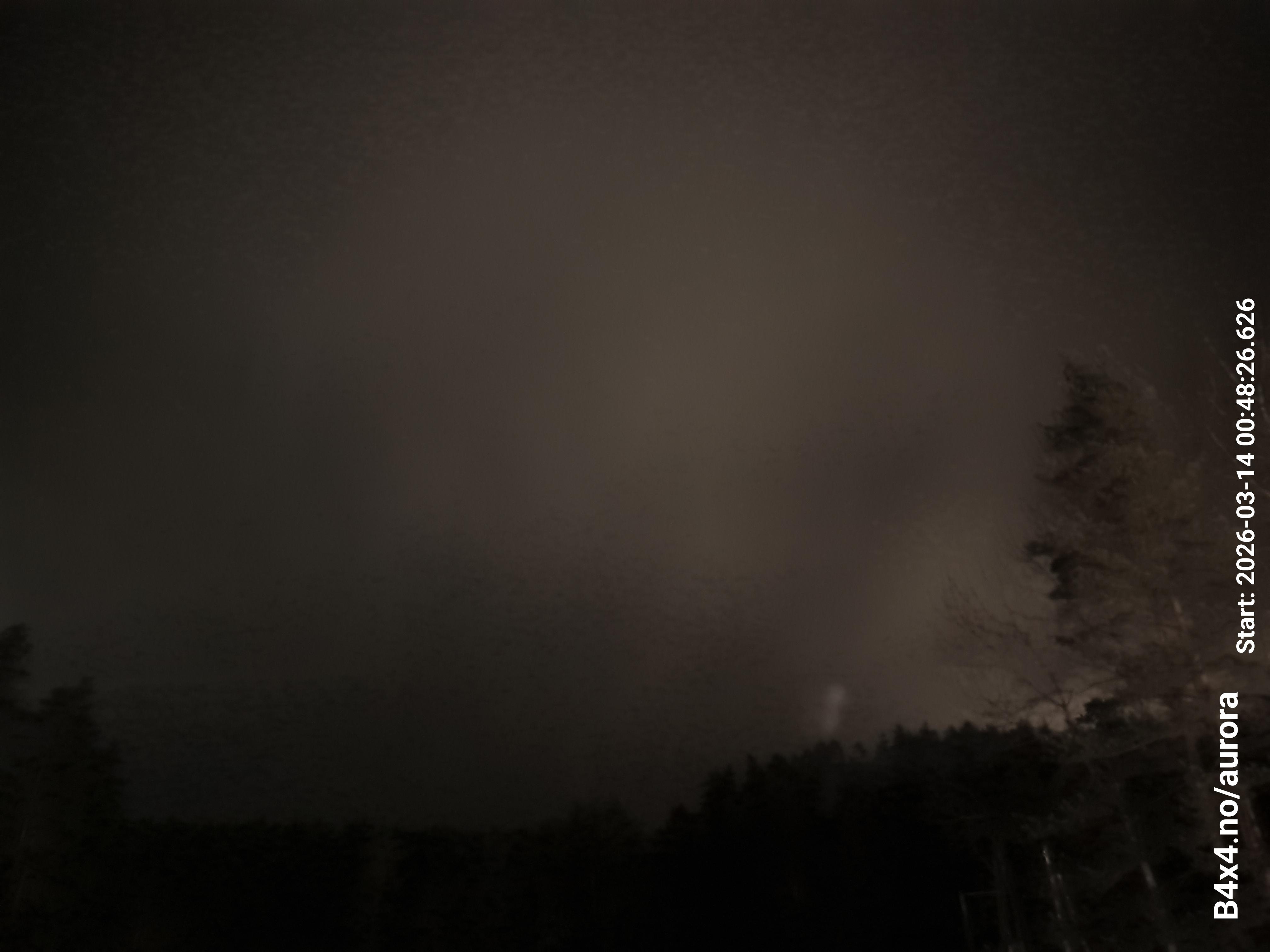aurle_20260314_004843_lys37_star50_KP05_ISO1000_Lukker15.jpeg