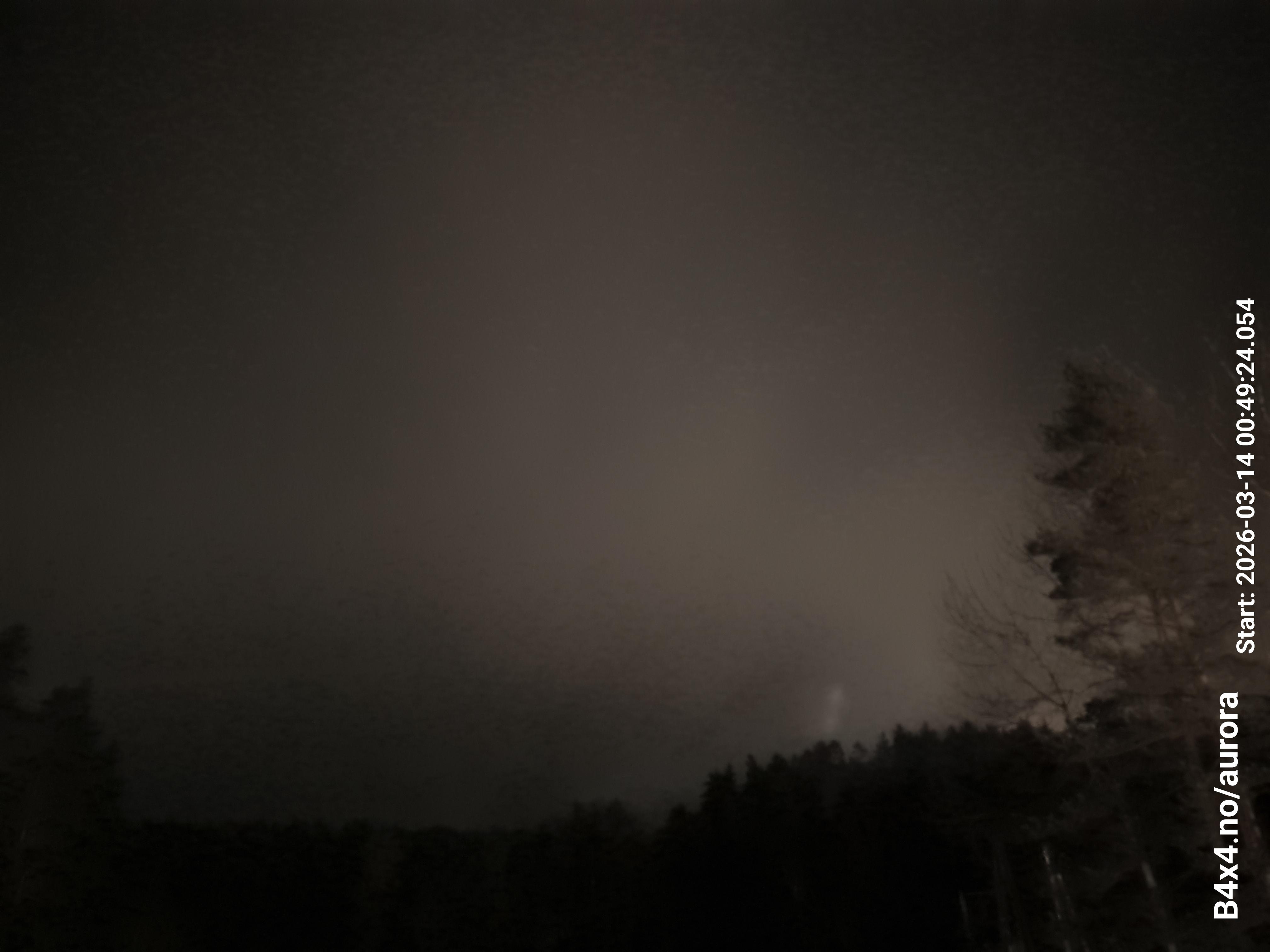 aurle_20260314_004940_lys40_star50_KP05_ISO1000_Lukker15.jpeg