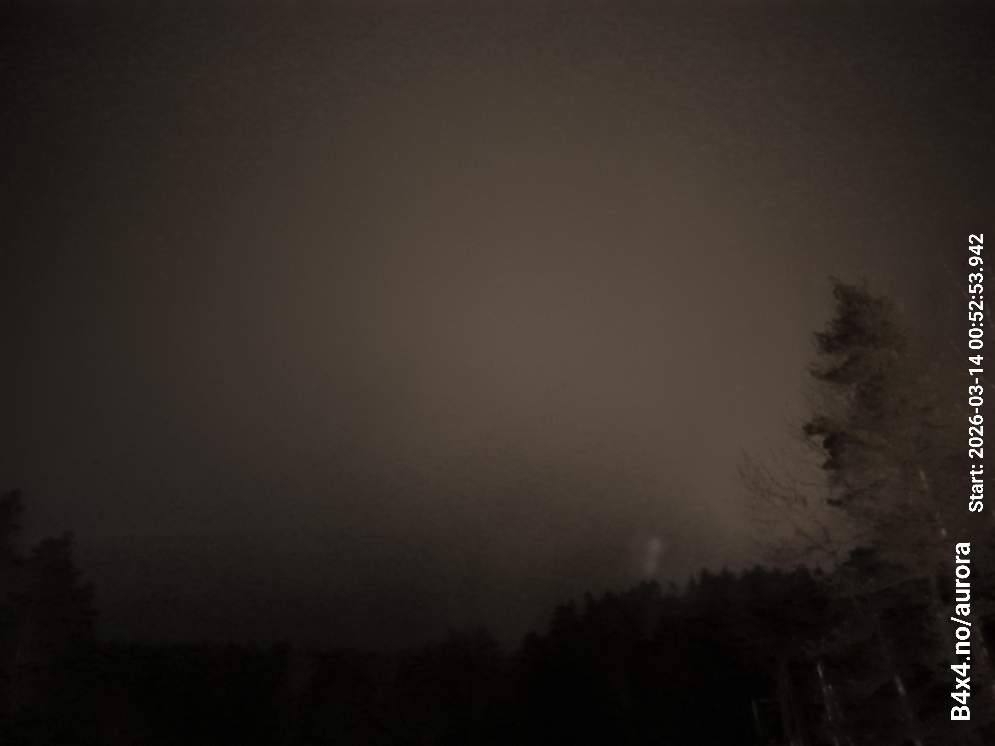 aurle_20260314_005310_lys43_star50_KP05_ISO1000_Lukker15.jpeg