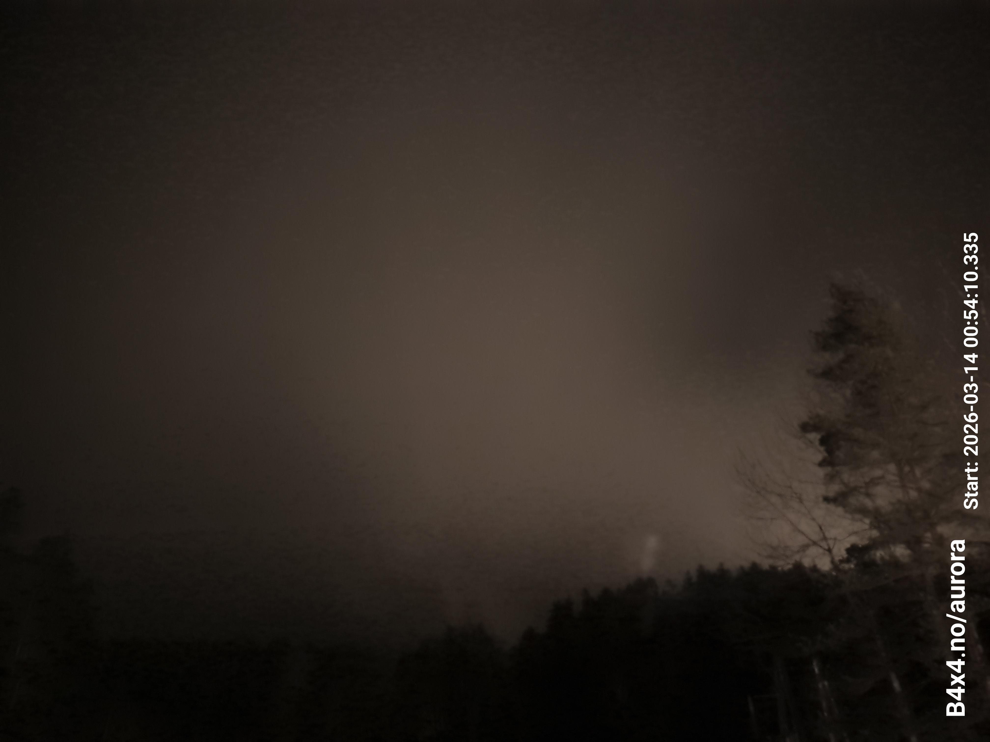 aurle_20260314_005426_lys40_star50_KP05_ISO1000_Lukker15.jpeg