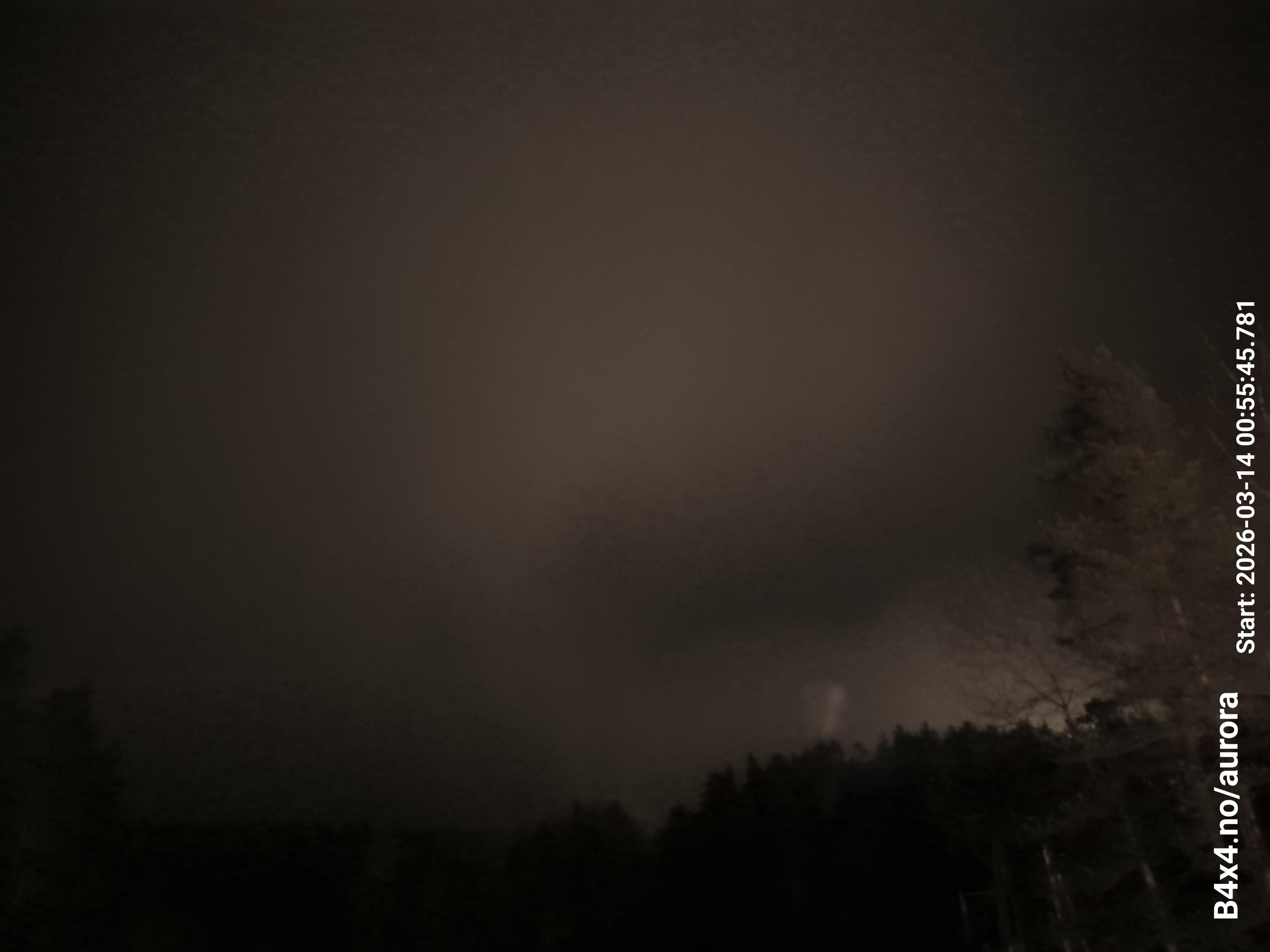 aurle_20260314_005602_lys35_star50_KP05_ISO1000_Lukker15.jpeg