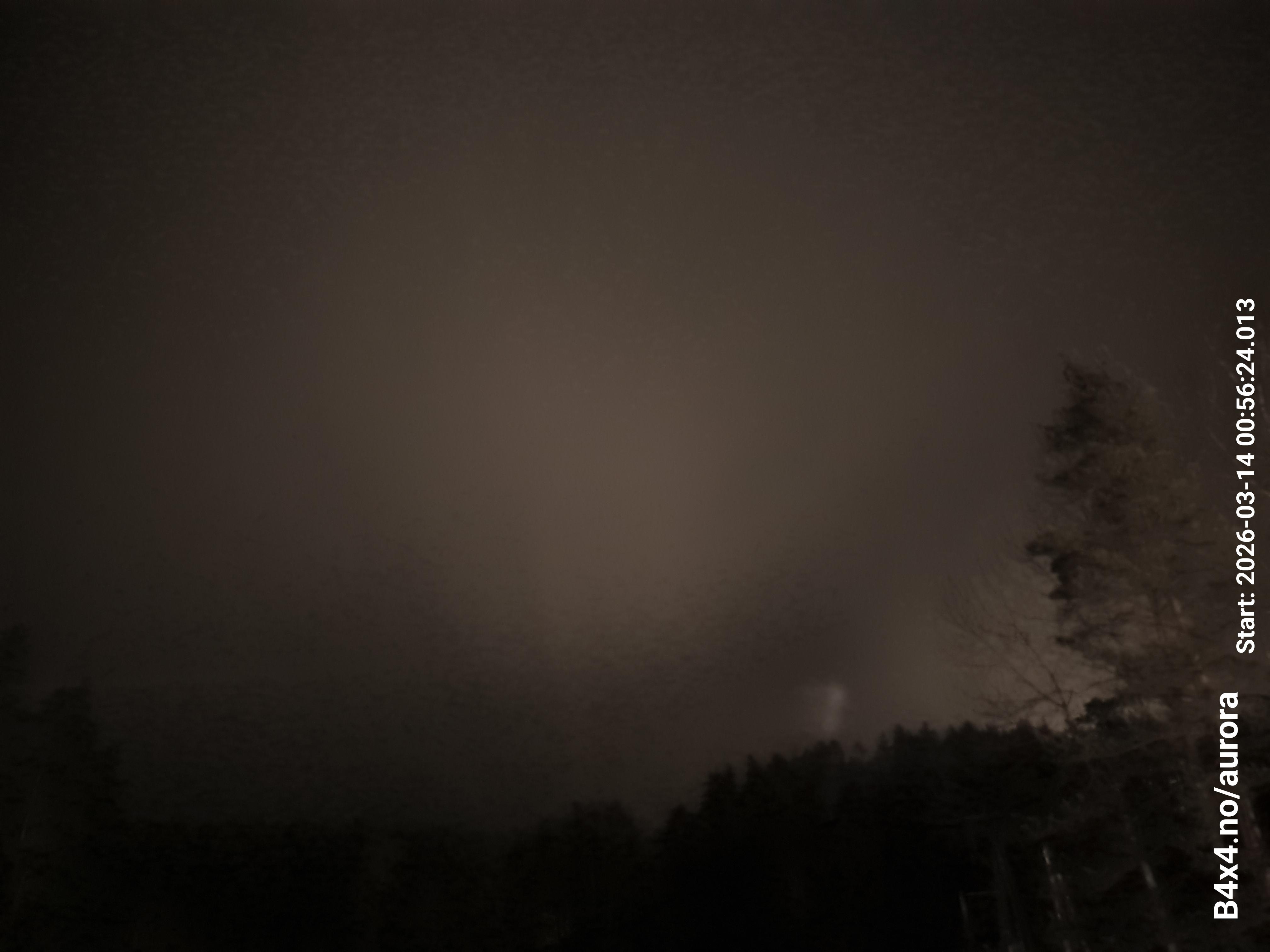 aurle_20260314_005640_lys39_star50_KP05_ISO1000_Lukker15.jpeg