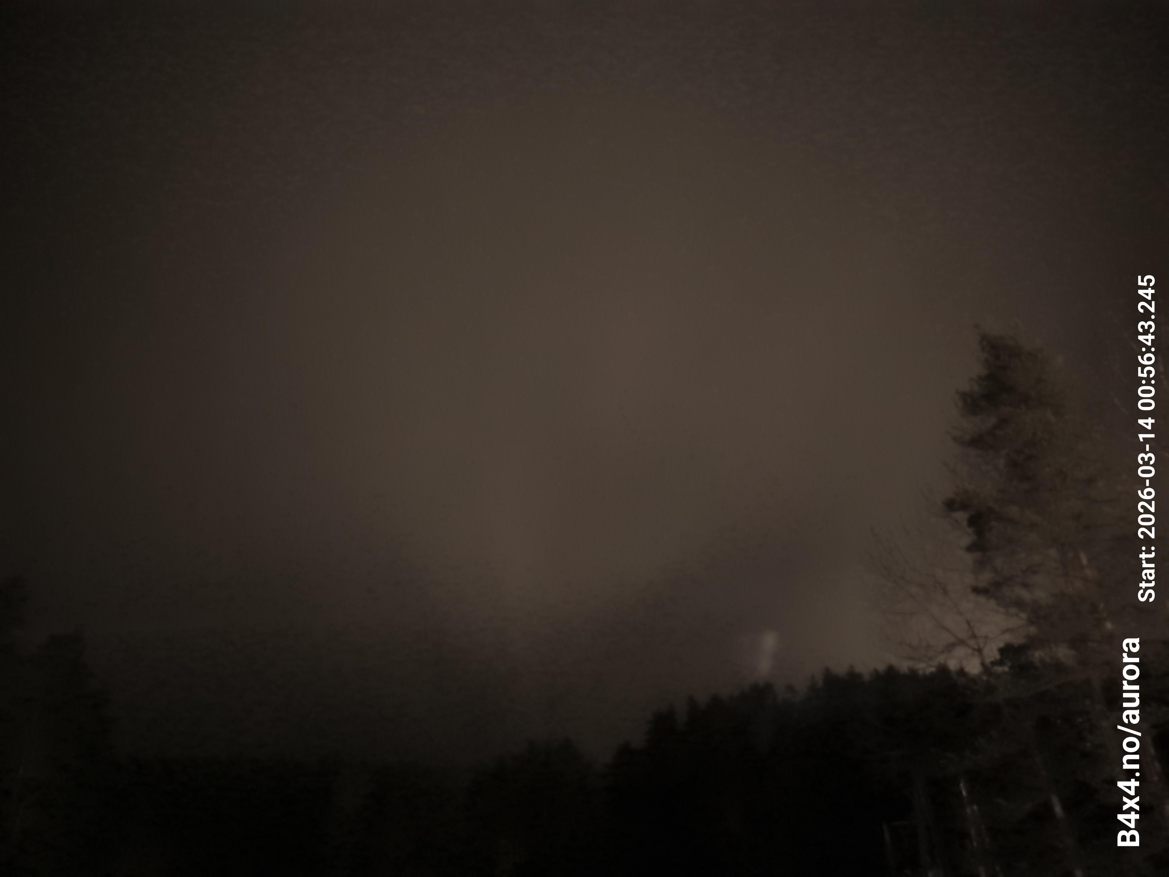 aurle_20260314_005659_lys41_star50_KP05_ISO1000_Lukker15.jpeg