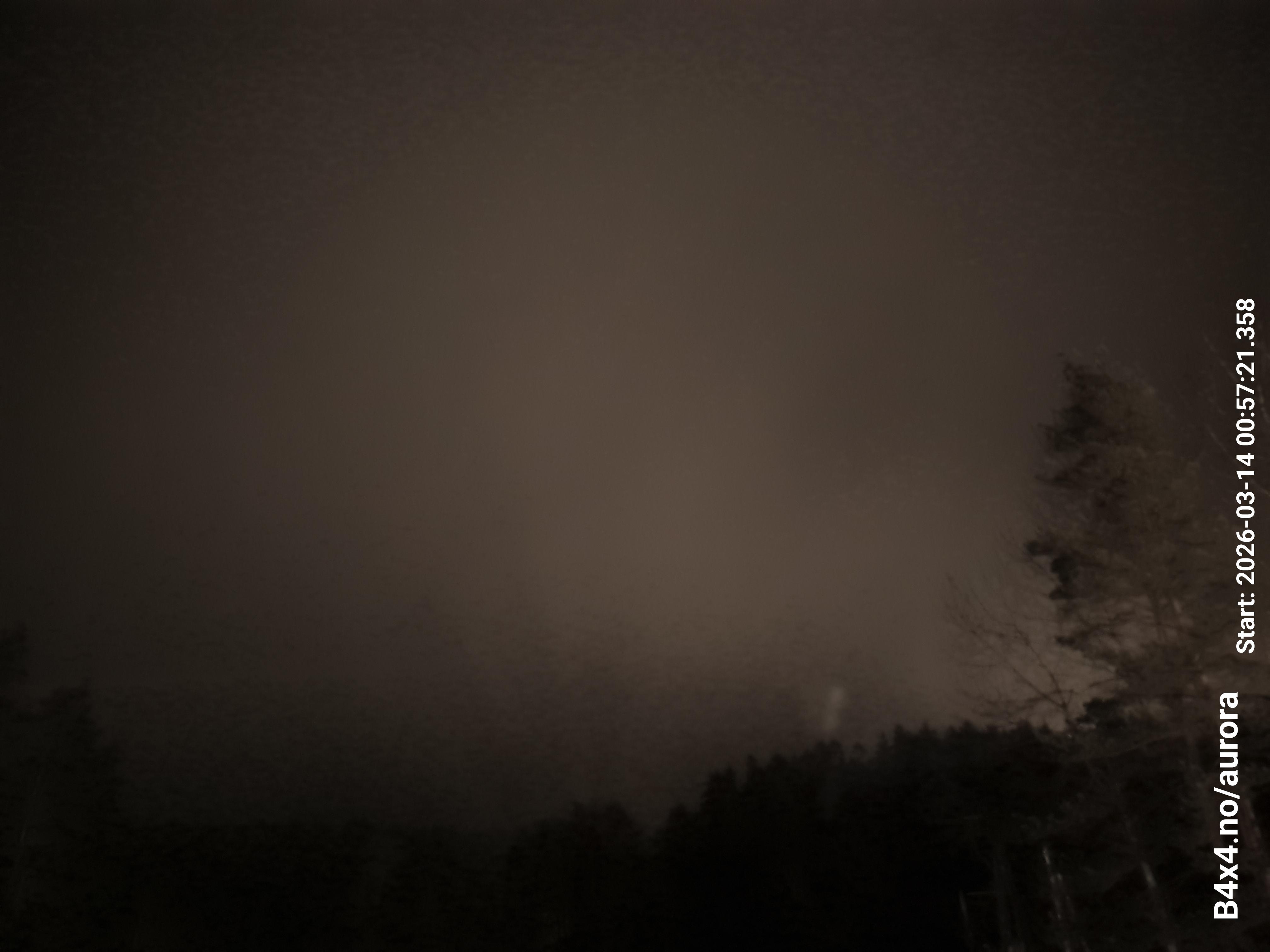 aurle_20260314_005737_lys42_star50_KP05_ISO1000_Lukker15.jpeg