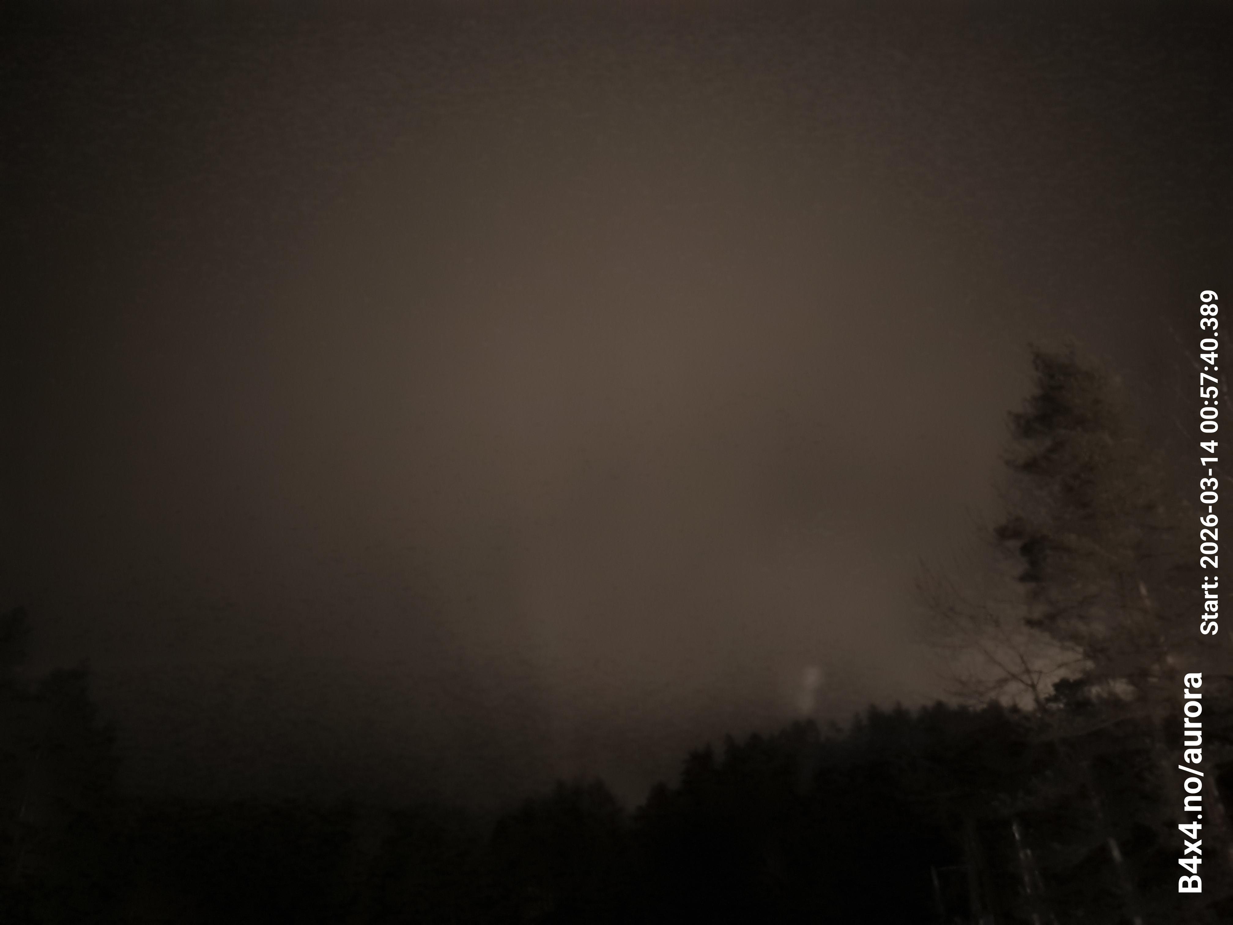 aurle_20260314_005756_lys42_star50_KP05_ISO1000_Lukker15.jpeg