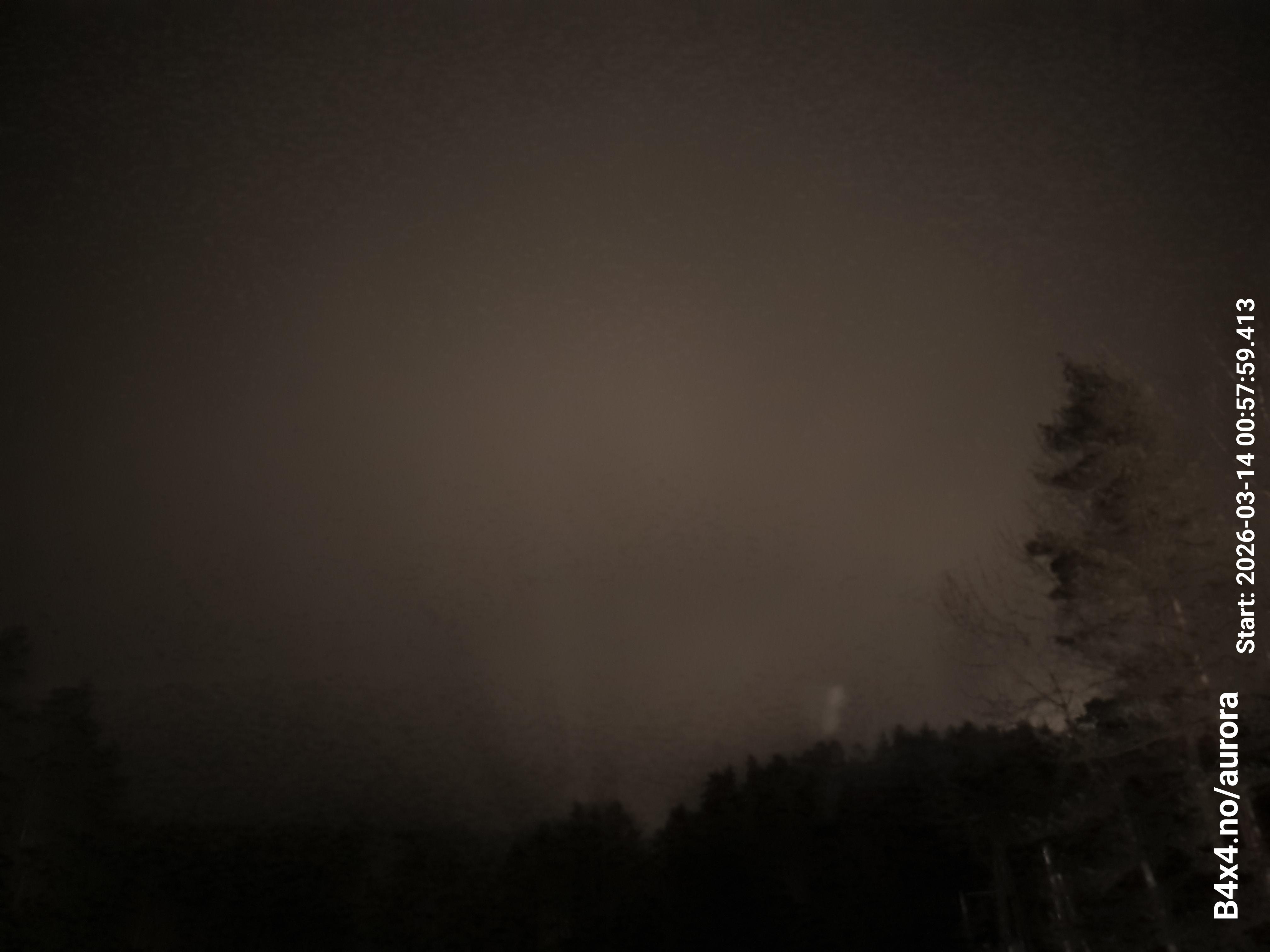 aurle_20260314_005815_lys40_star50_KP05_ISO1000_Lukker15.jpeg