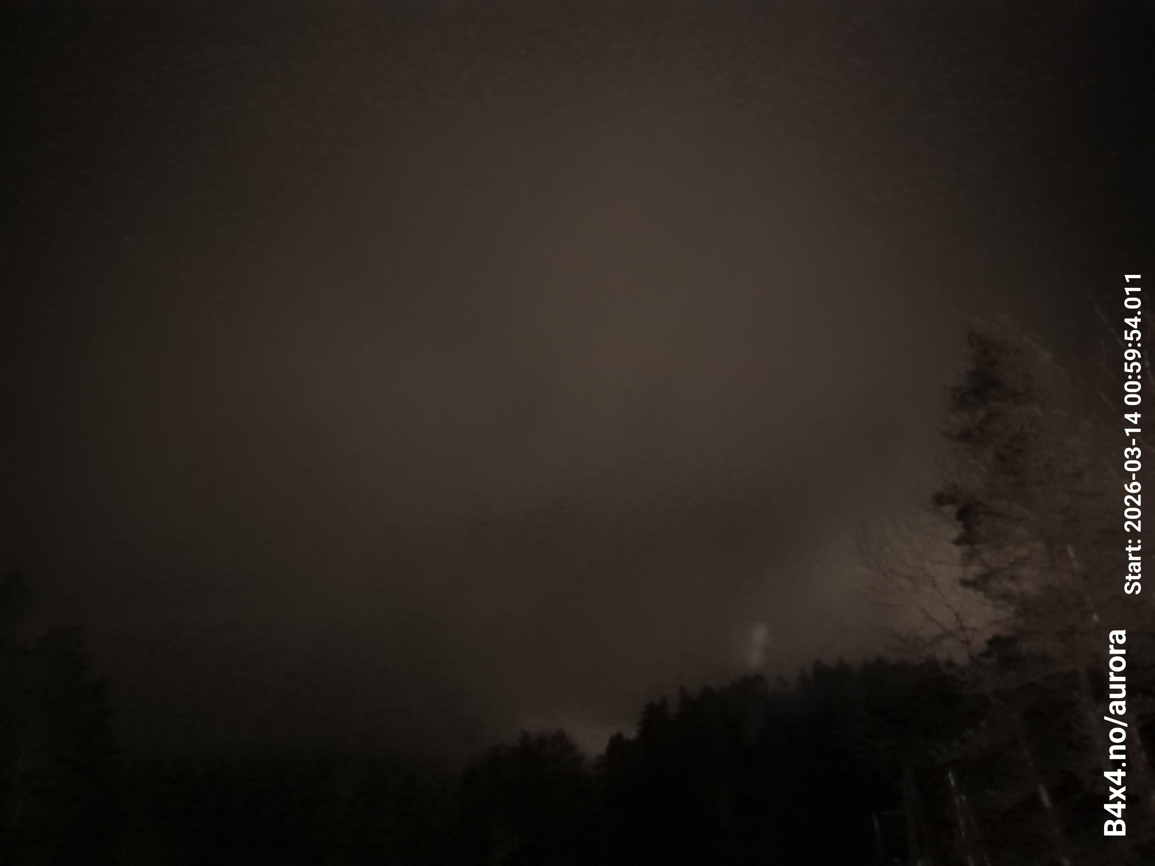 aurle_20260314_010010_lys35_star50_KP06_ISO1000_Lukker15.jpeg