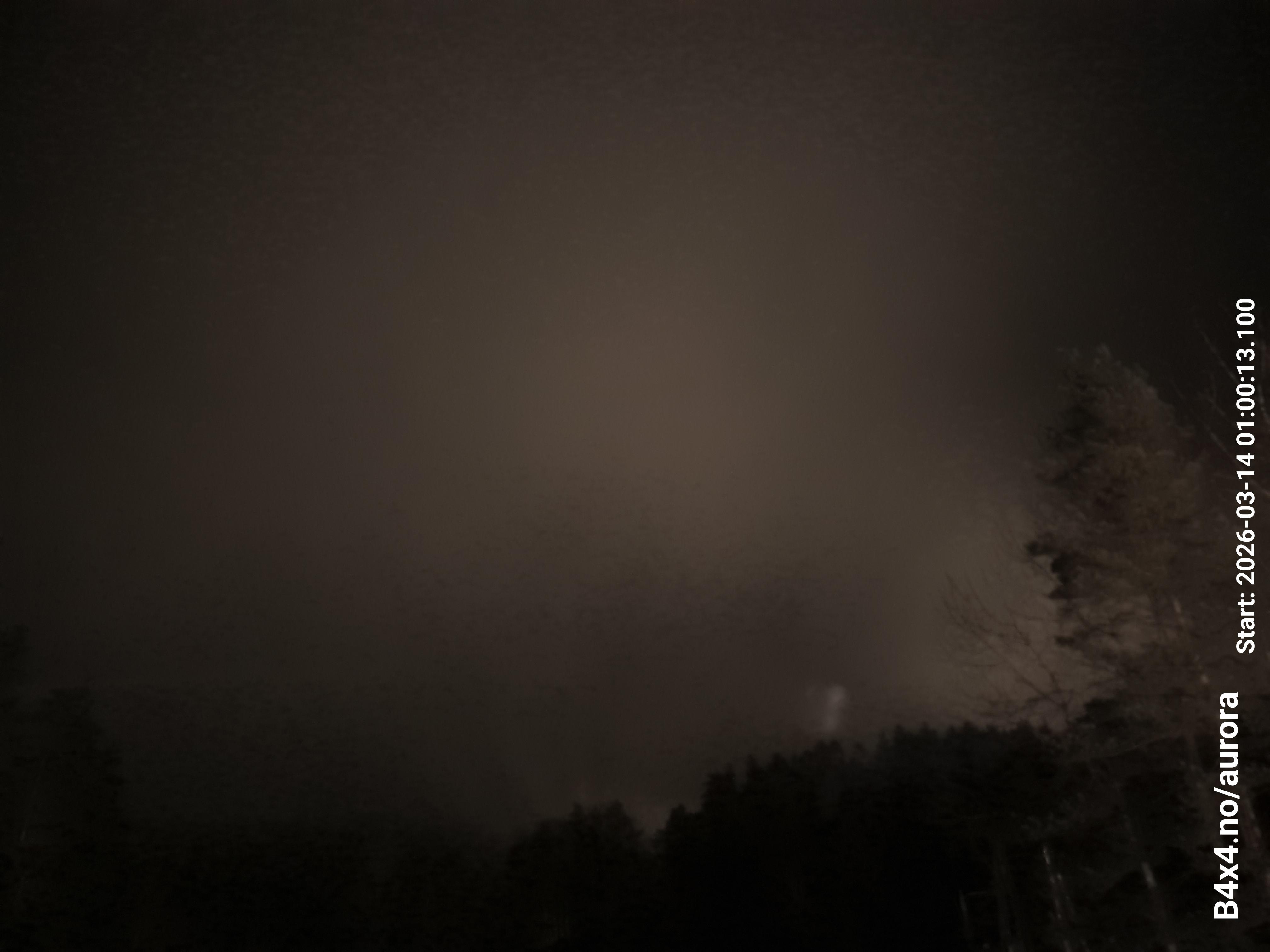 aurle_20260314_010029_lys36_star50_KP06_ISO1000_Lukker15.jpeg