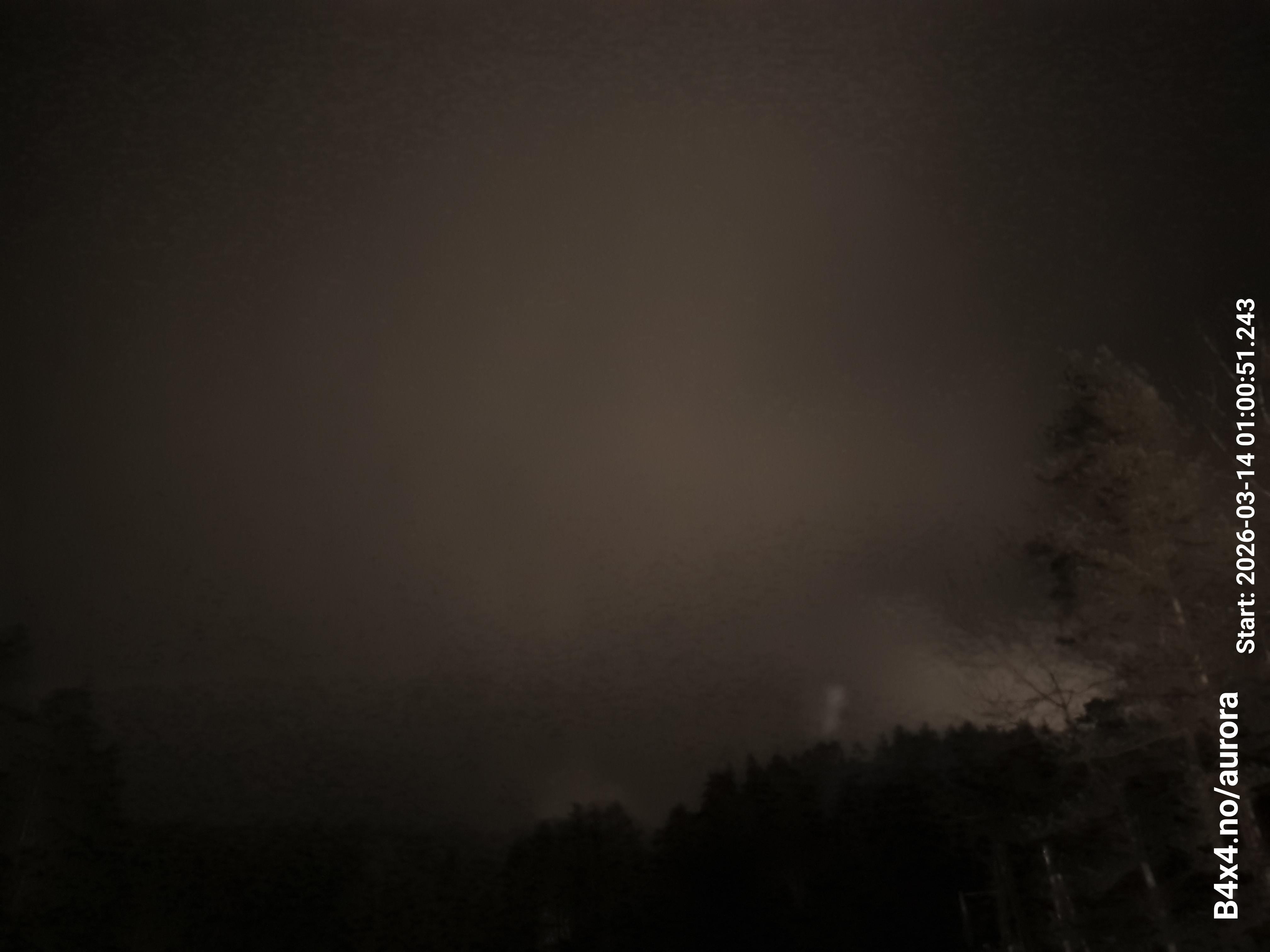 aurle_20260314_010107_lys36_star50_KP06_ISO1000_Lukker15.jpeg