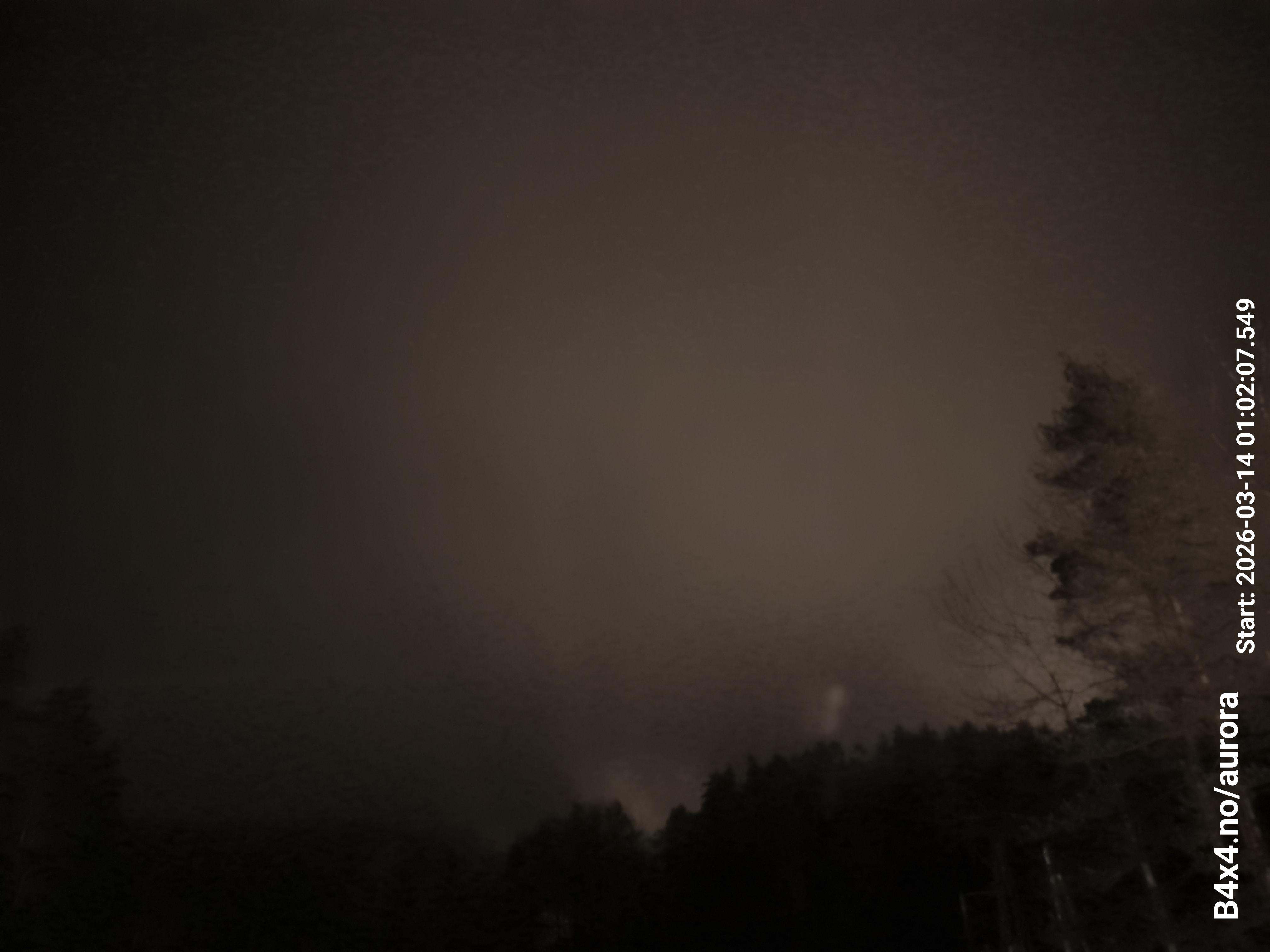 aurle_20260314_010223_lys39_star50_KP06_ISO1000_Lukker15.jpeg