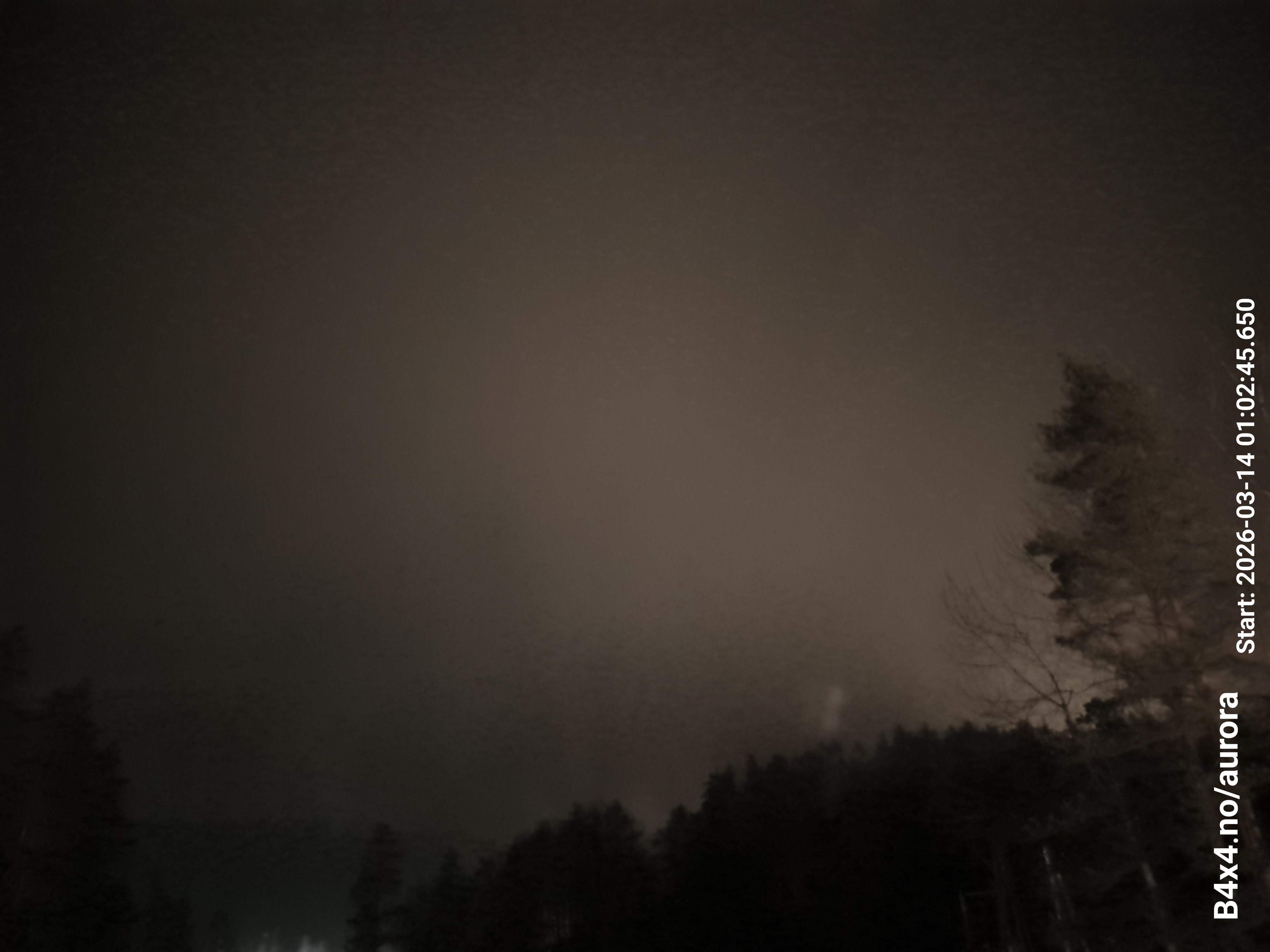 aurle_20260314_010301_lys43_star50_KP06_ISO1000_Lukker15.jpeg