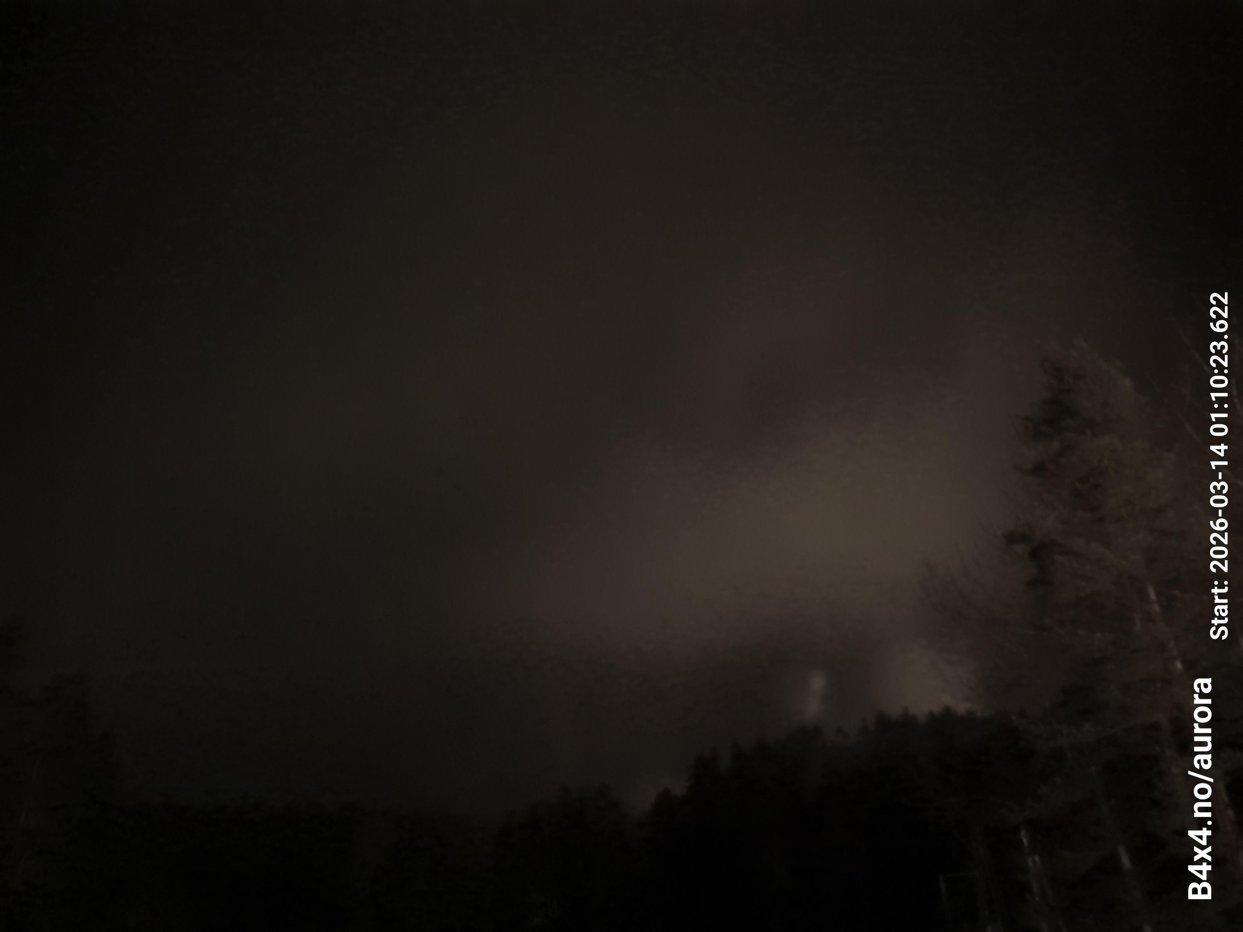 aurle_20260314_011039_lys25_star50_KP06_ISO1000_Lukker15.jpeg
