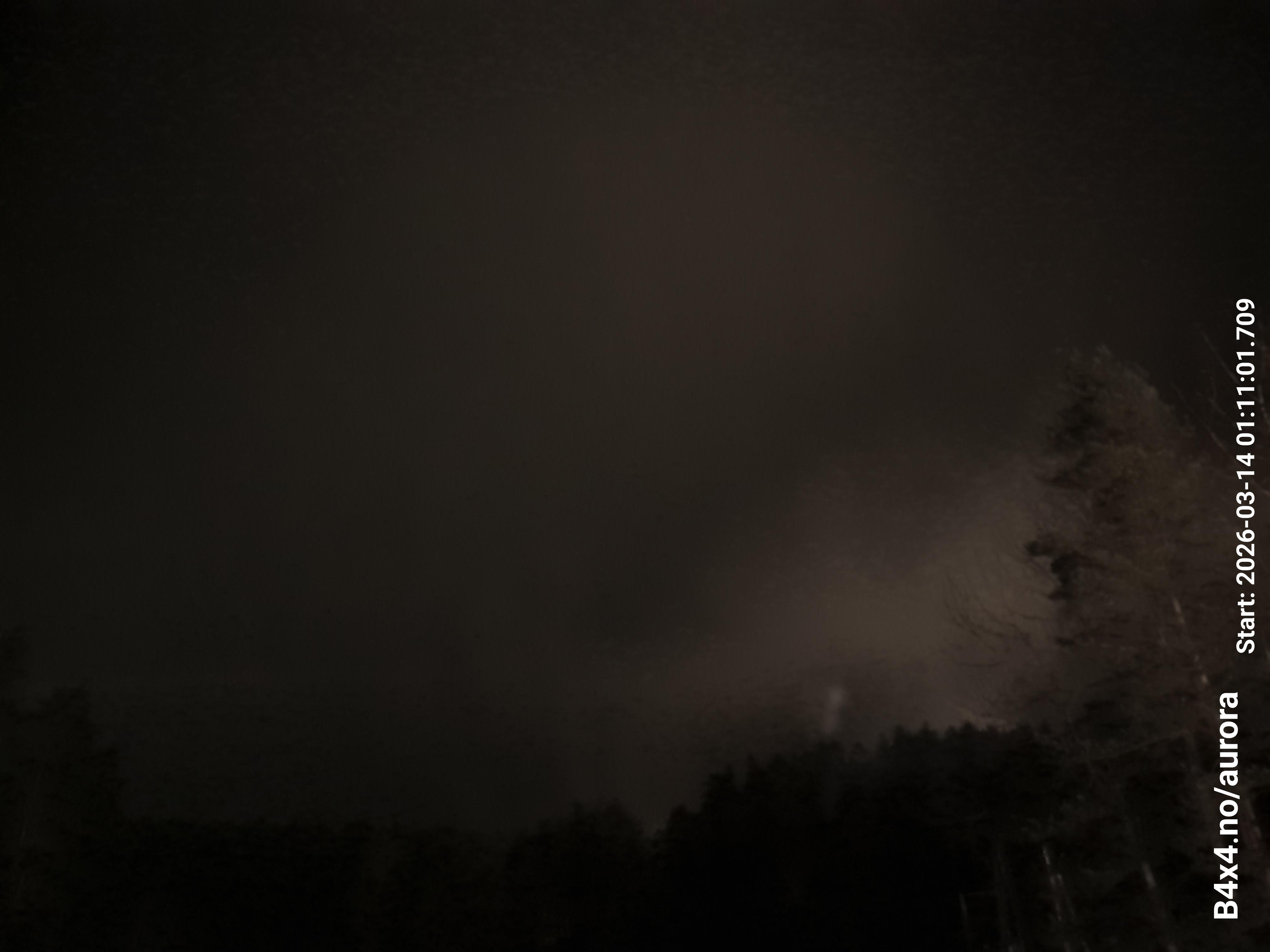 aurle_20260314_011118_lys25_star50_KP06_ISO1000_Lukker15.jpeg