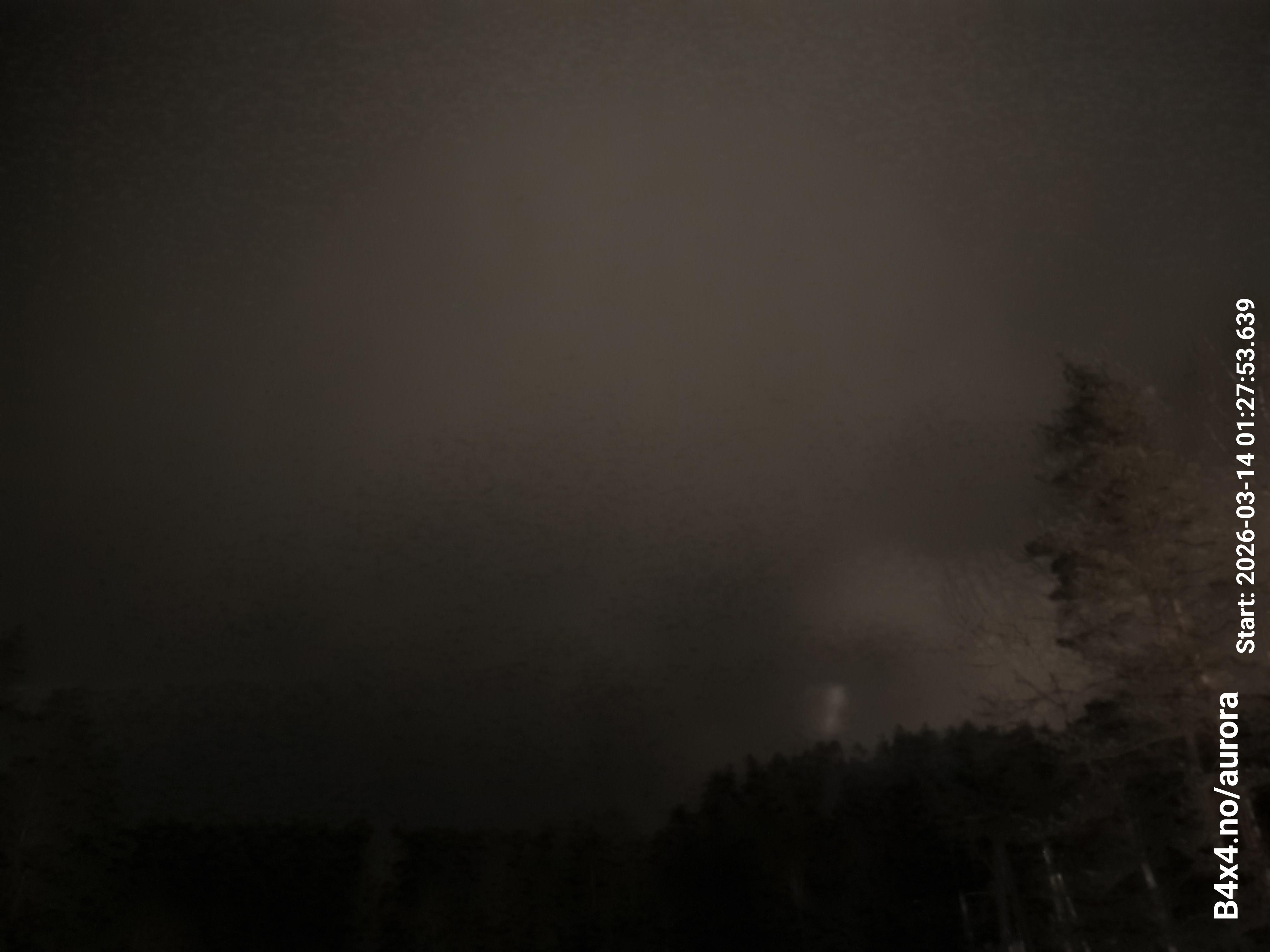 aurle_20260314_012810_lys39_star50_KPX_ISO1000_Lukker15.jpeg