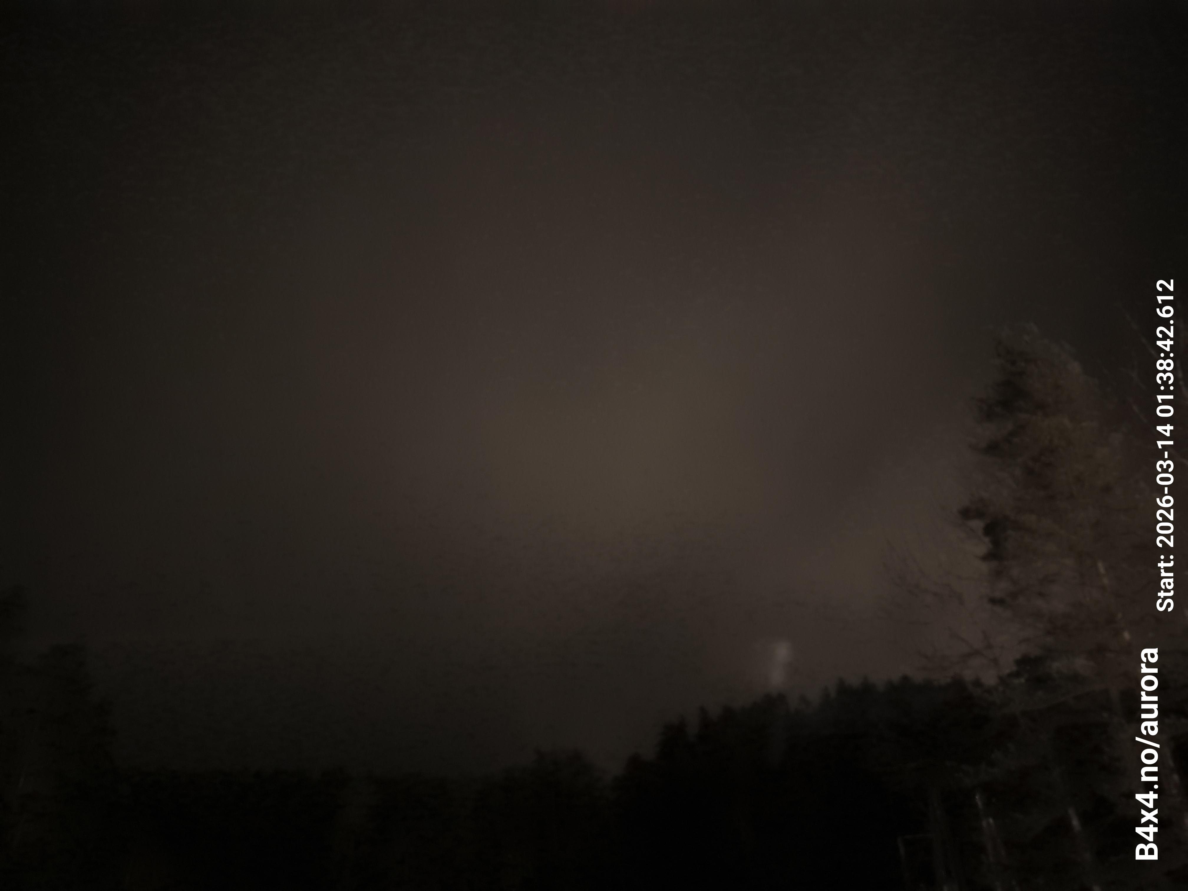 aurle_20260314_013858_lys32_star50_KPX_ISO1000_Lukker15.jpeg