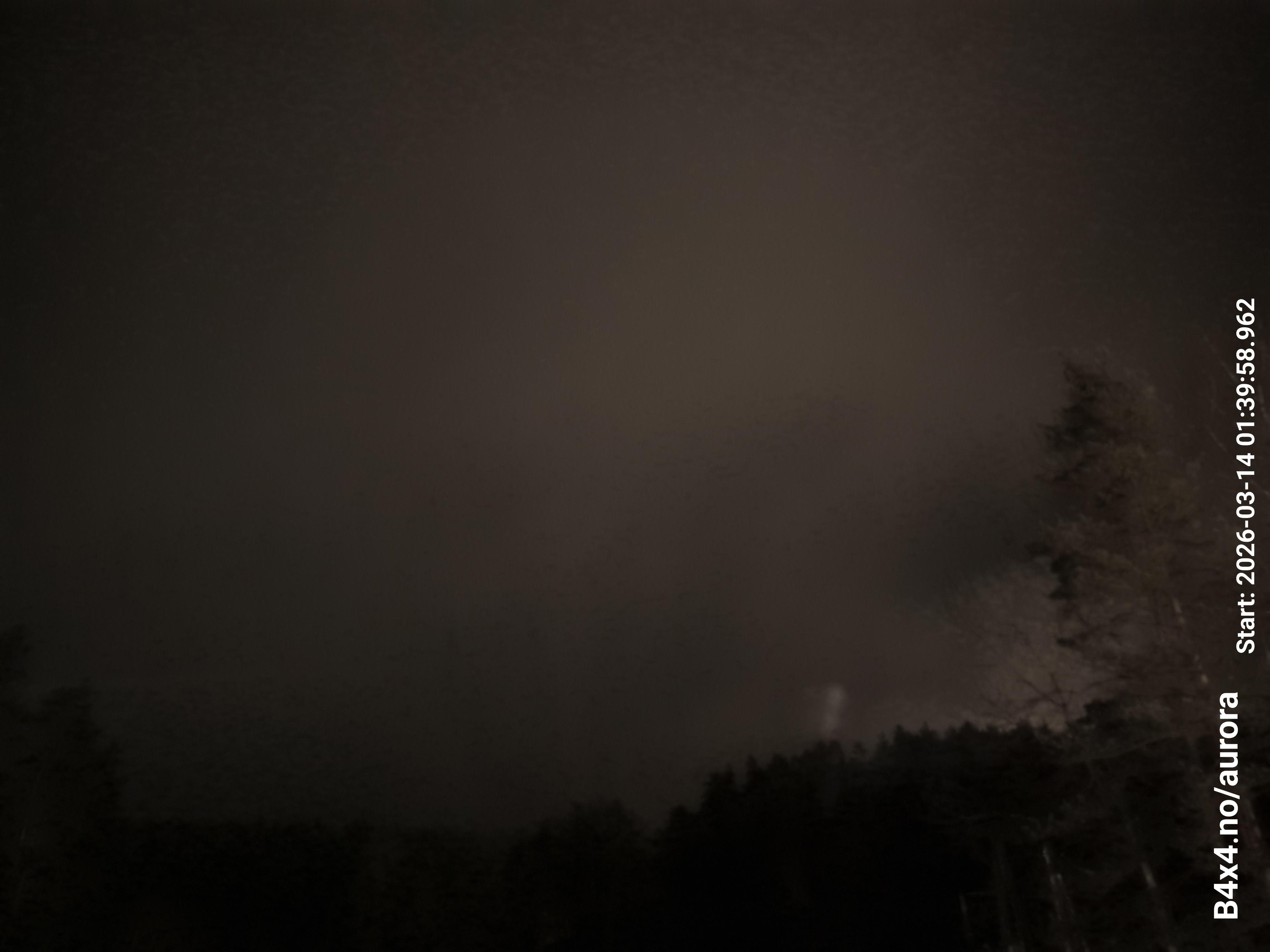 aurle_20260314_014015_lys34_star50_KPX_ISO1000_Lukker15.jpeg