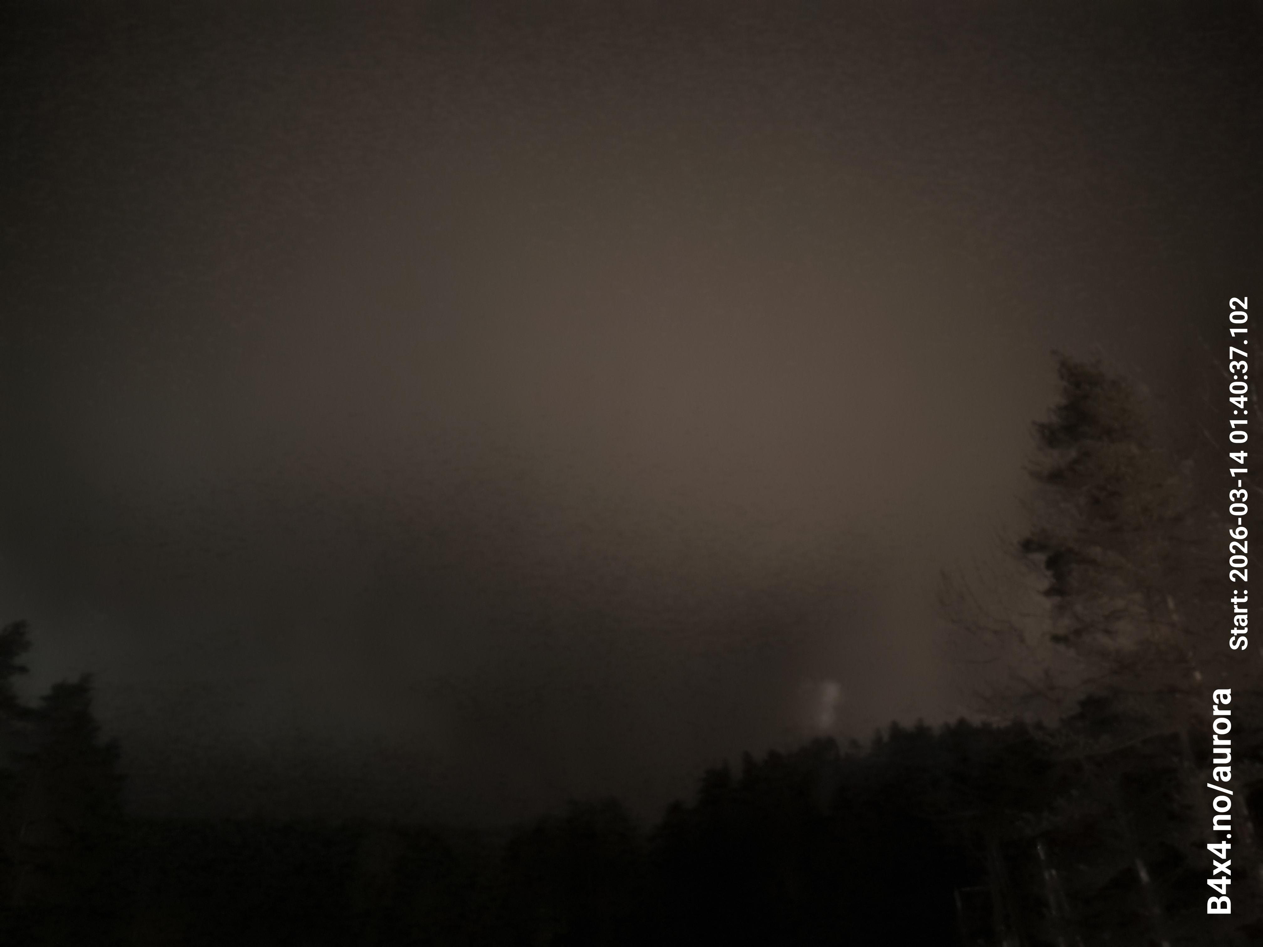 aurle_20260314_014053_lys41_star50_KPX_ISO1000_Lukker15.jpeg