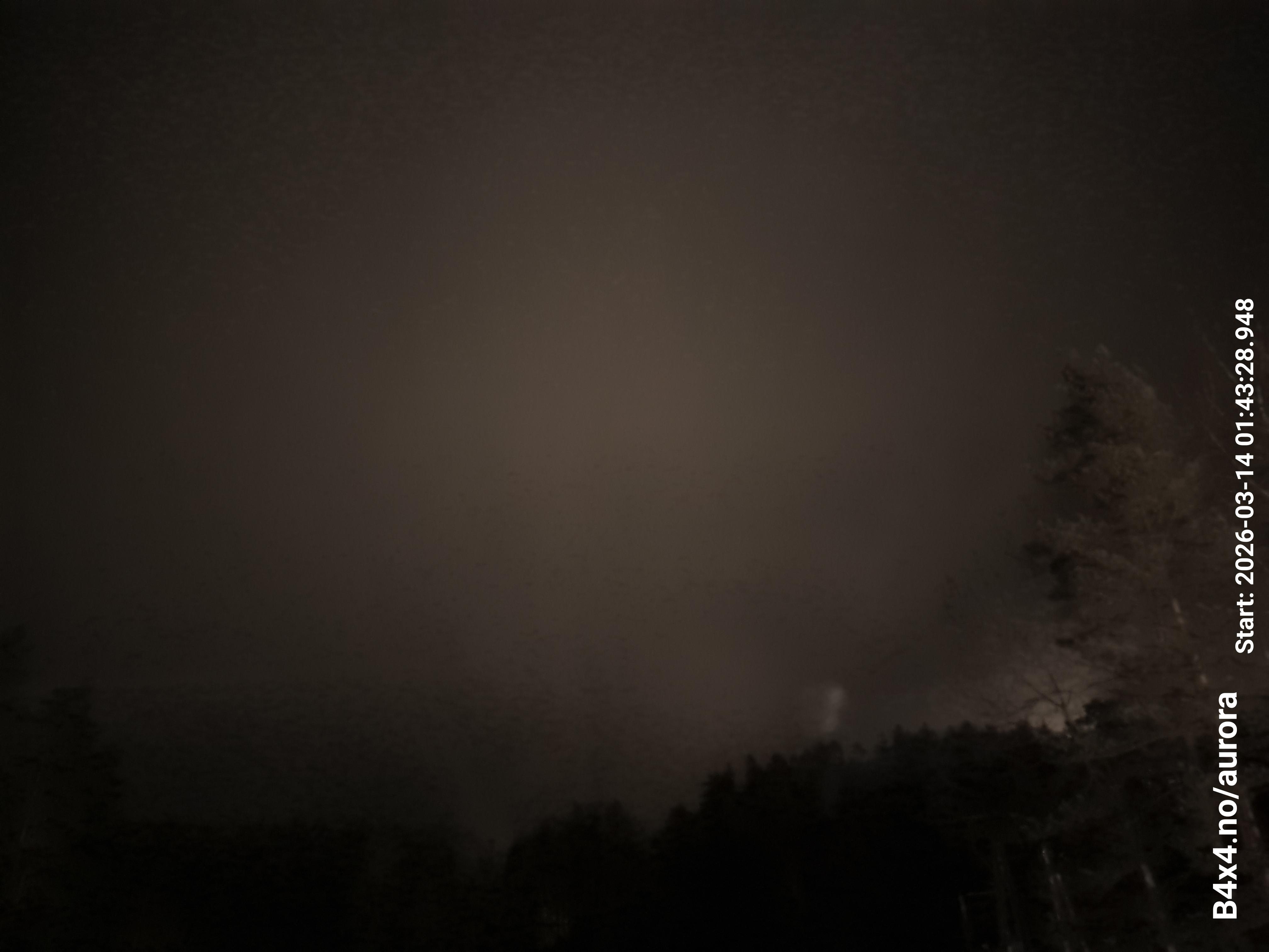 aurle_20260314_014345_lys35_star50_KPX_ISO1000_Lukker15.jpeg