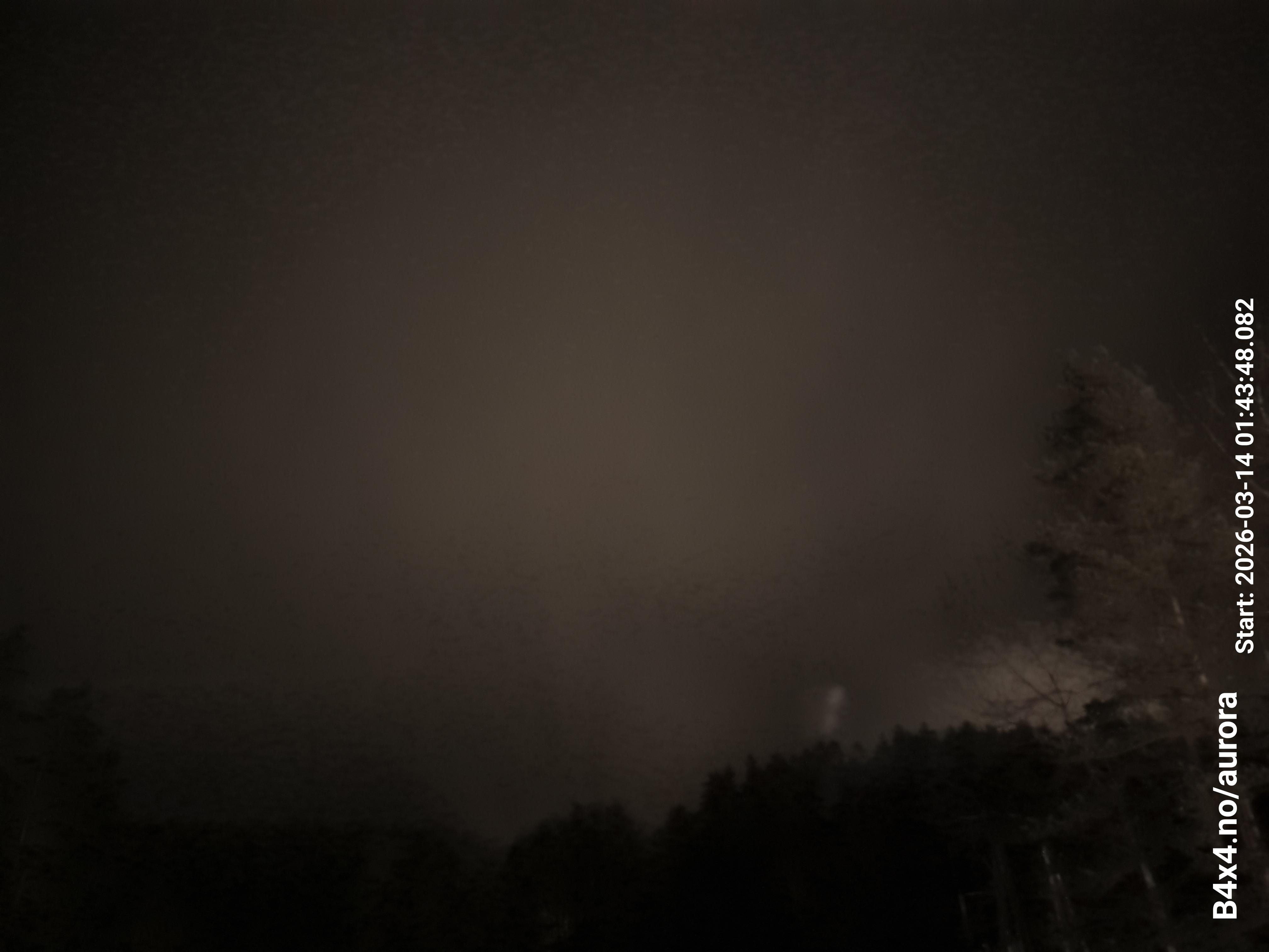 aurle_20260314_014404_lys34_star50_KPX_ISO1000_Lukker15.jpeg