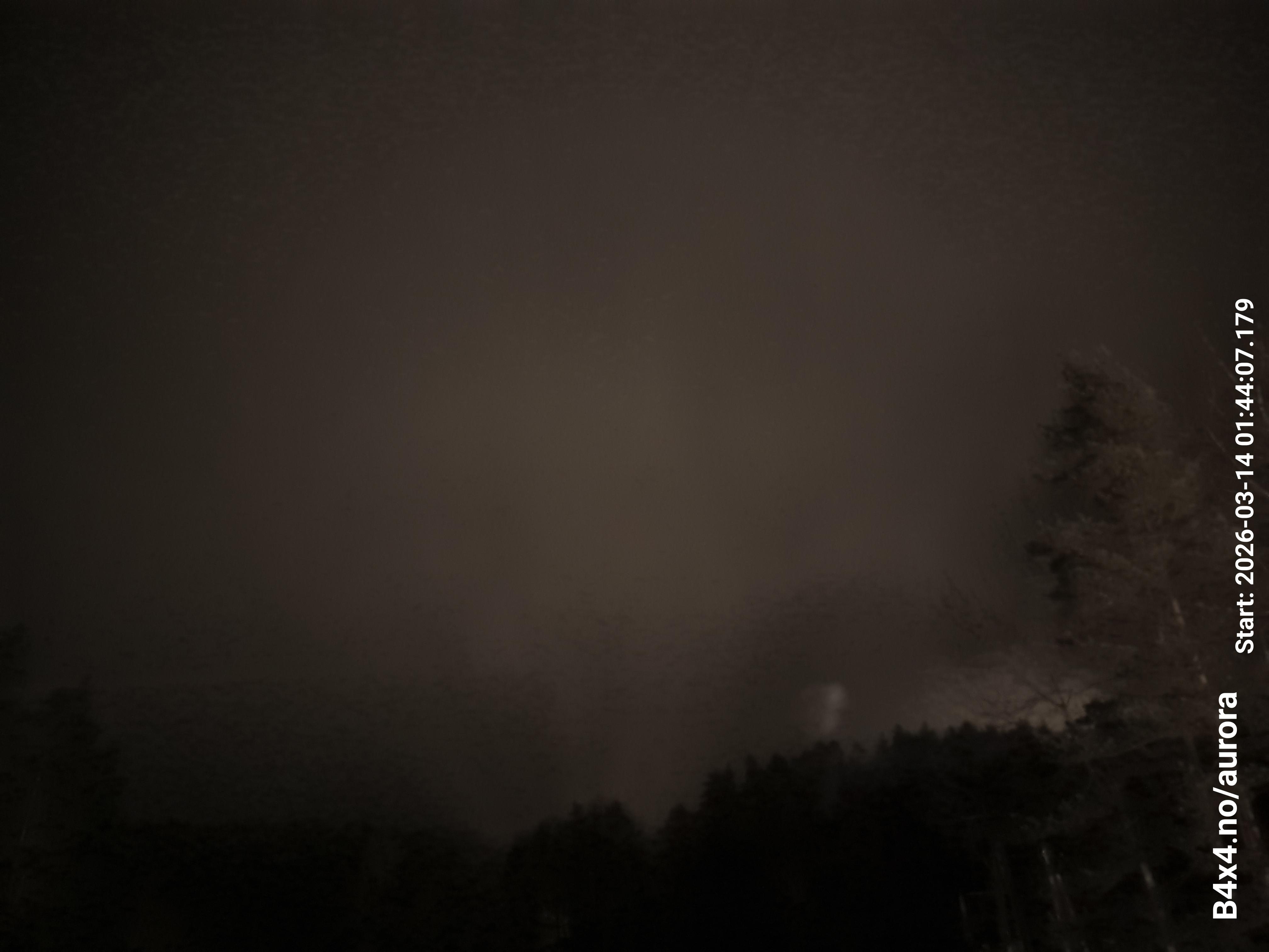 aurle_20260314_014423_lys35_star50_KPX_ISO1000_Lukker15.jpeg