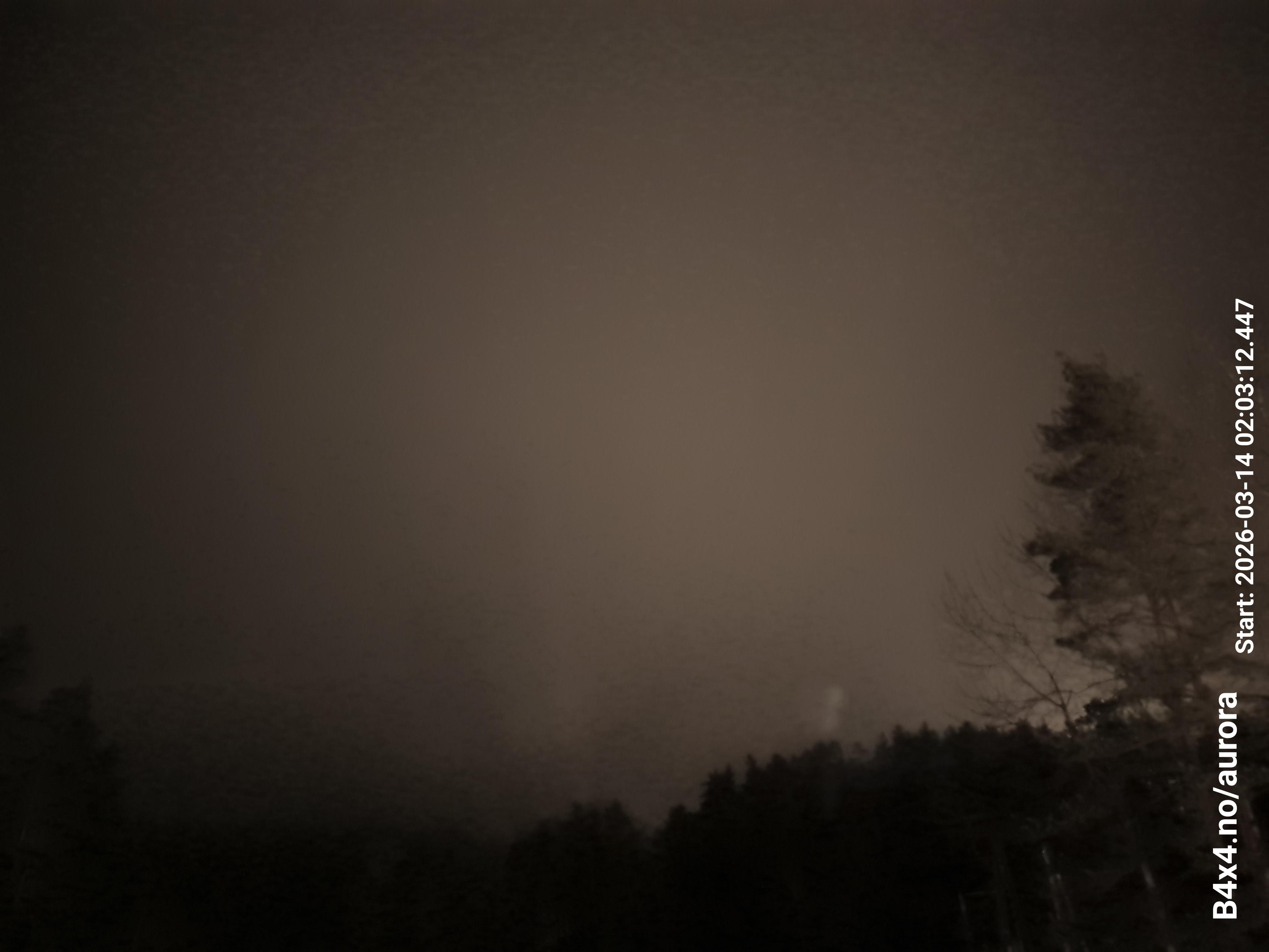 aurle_20260314_020328_lys49_star50_KP06_ISO1000_Lukker15.jpeg