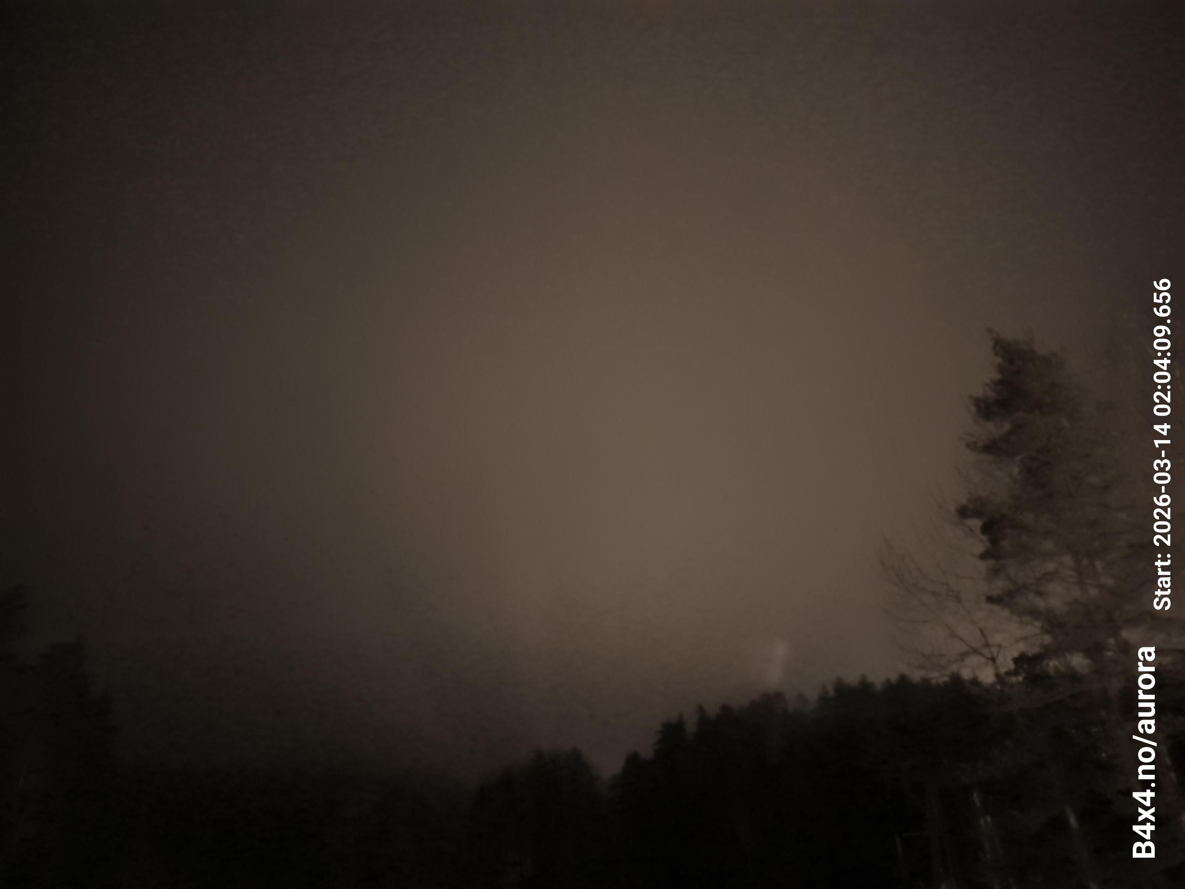 aurle_20260314_020425_lys49_star50_KP06_ISO1000_Lukker15.jpeg
