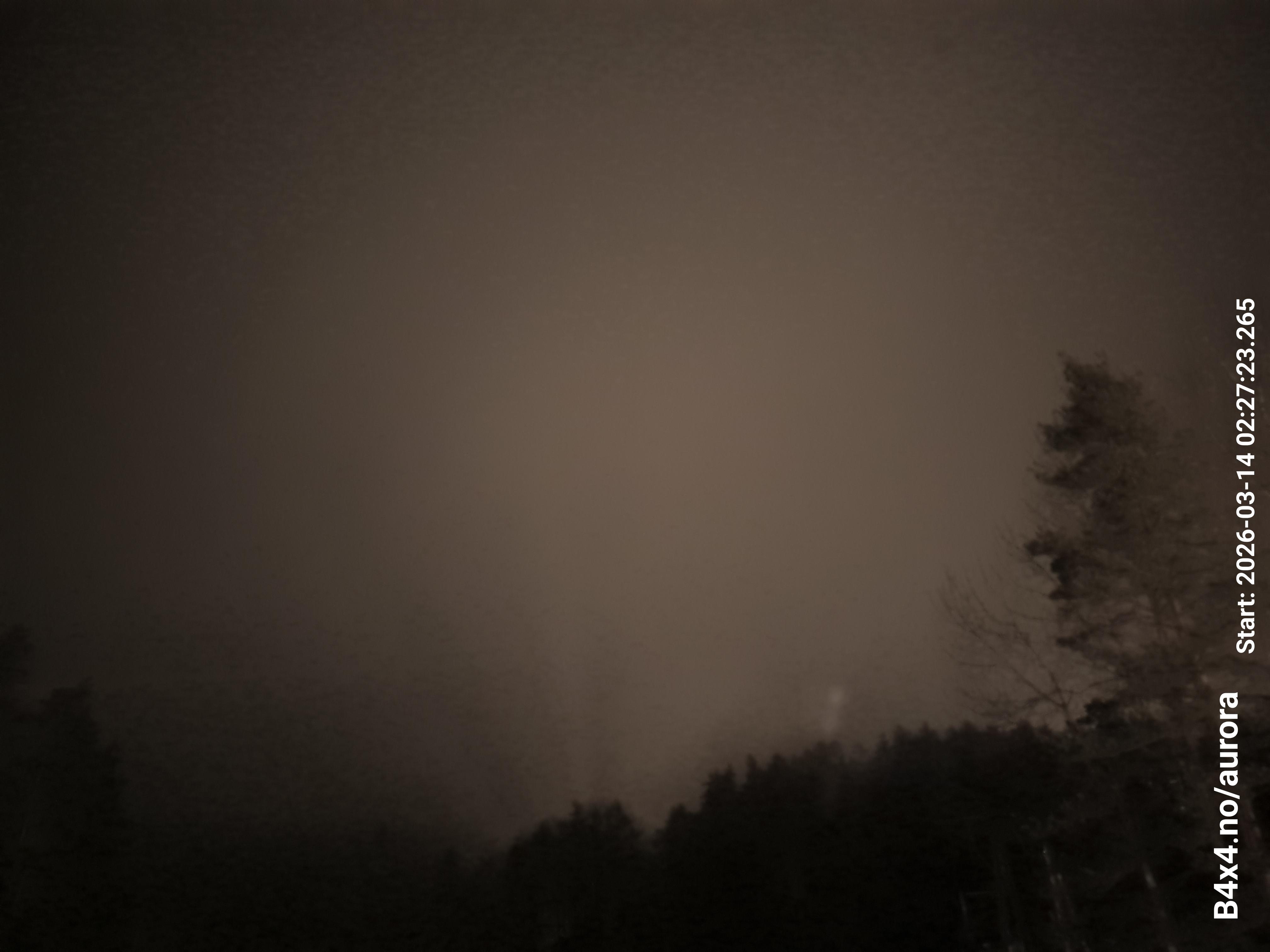 aurle_20260314_022739_lys52_star50_KP06_ISO1000_Lukker15.jpeg