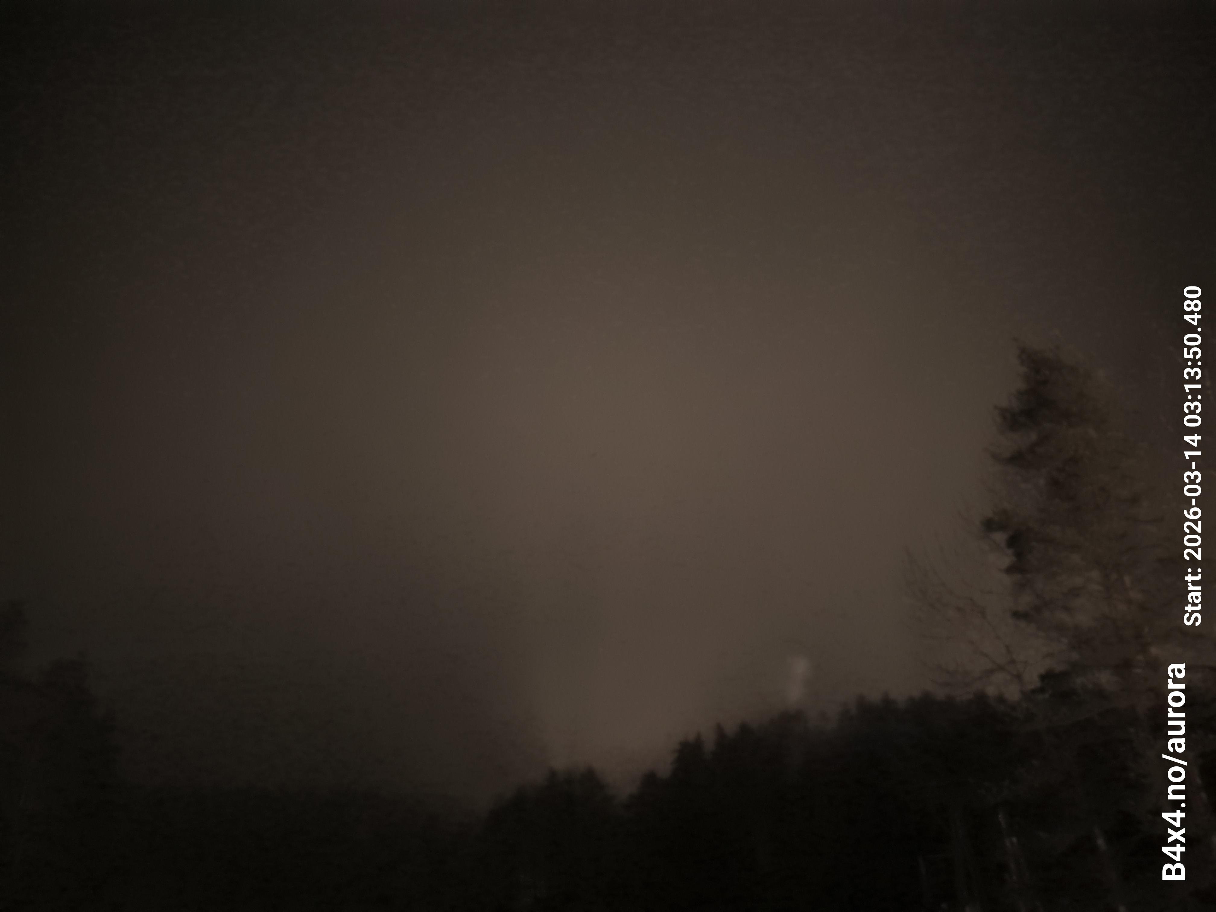 aurle_20260314_031406_lys44_star50_KP06_ISO1000_Lukker15.jpeg