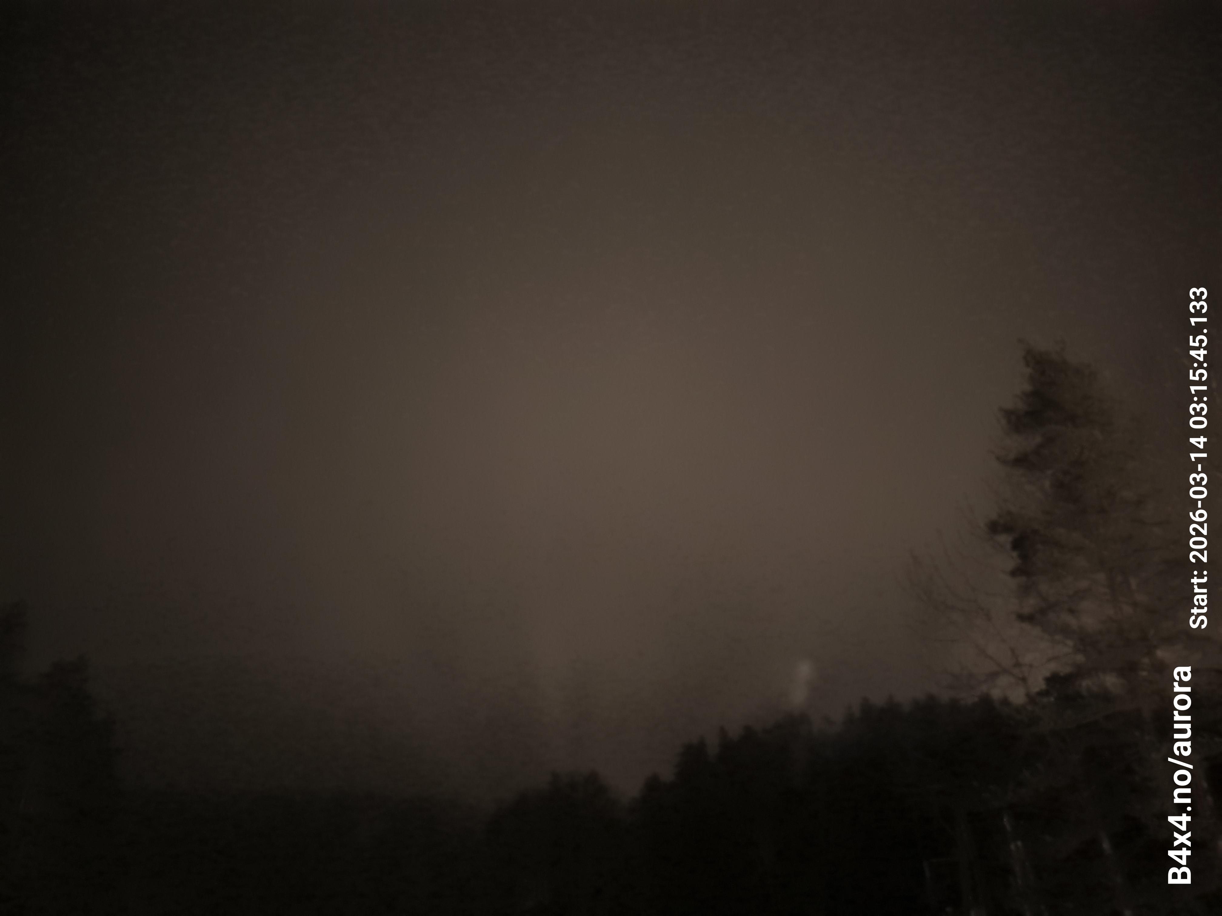 aurle_20260314_031601_lys45_star50_KP06_ISO1000_Lukker15.jpeg