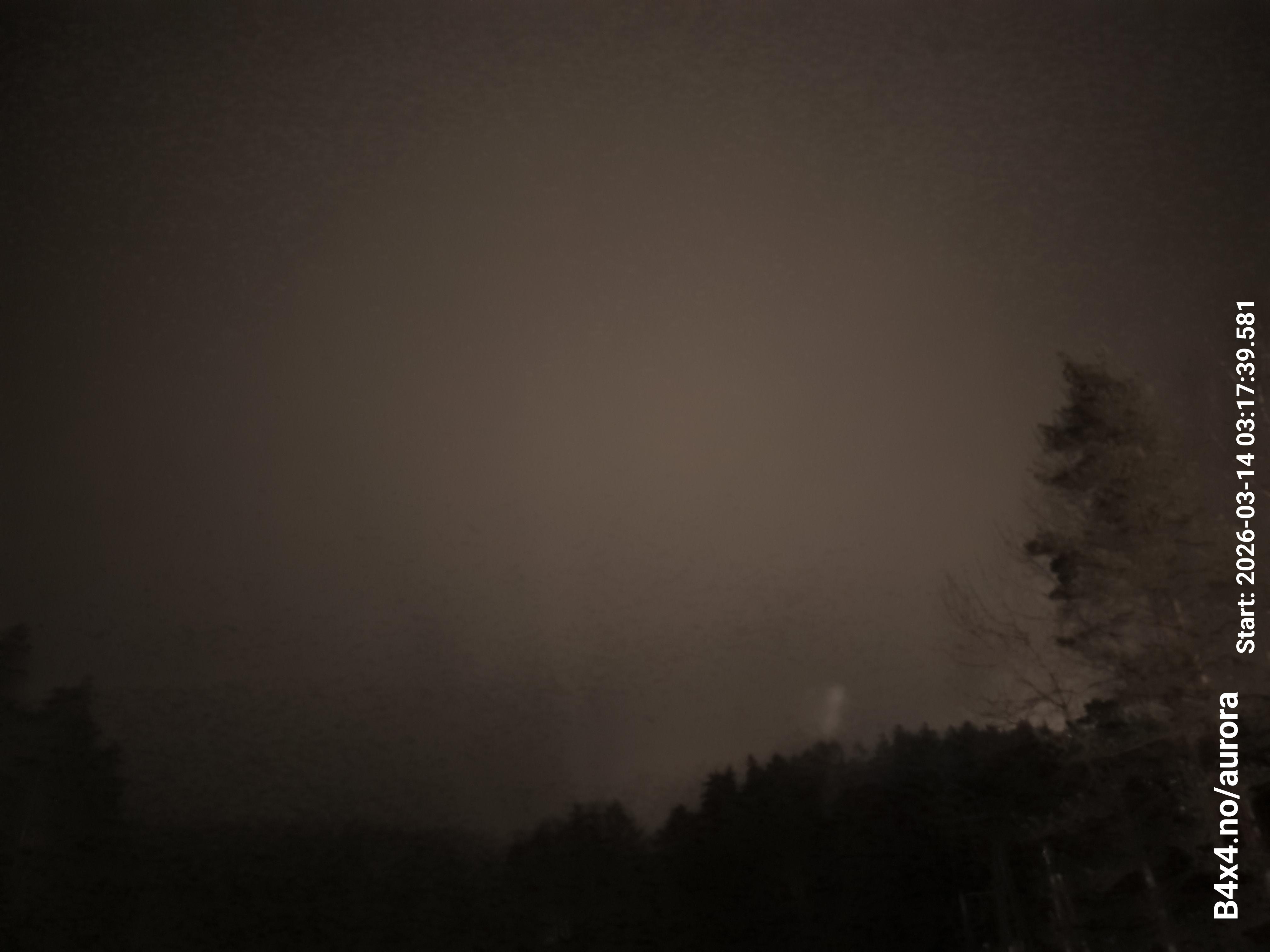 aurle_20260314_031755_lys47_star50_KP06_ISO1000_Lukker15.jpeg