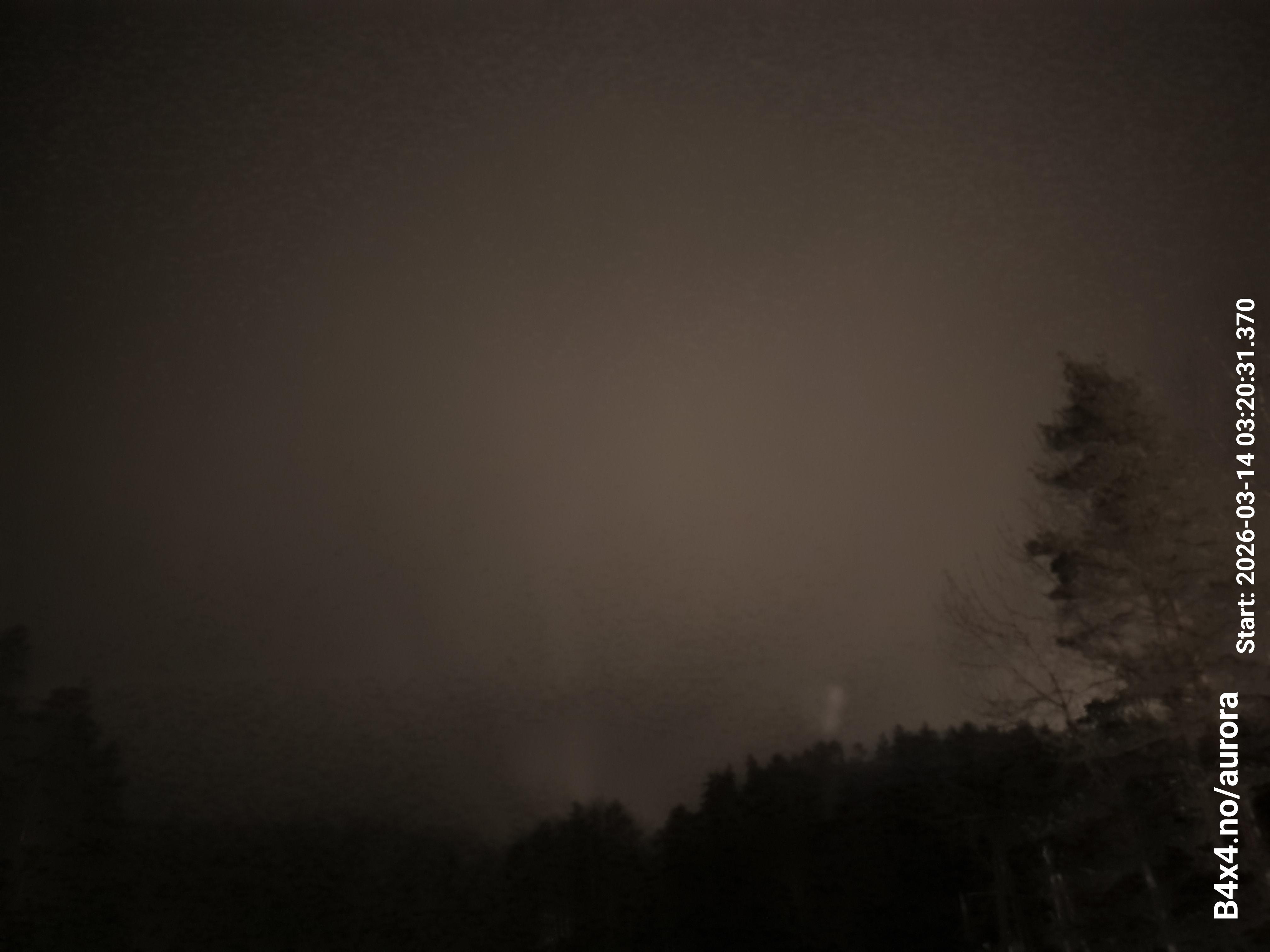 aurle_20260314_032047_lys44_star50_KP06_ISO1000_Lukker15.jpeg