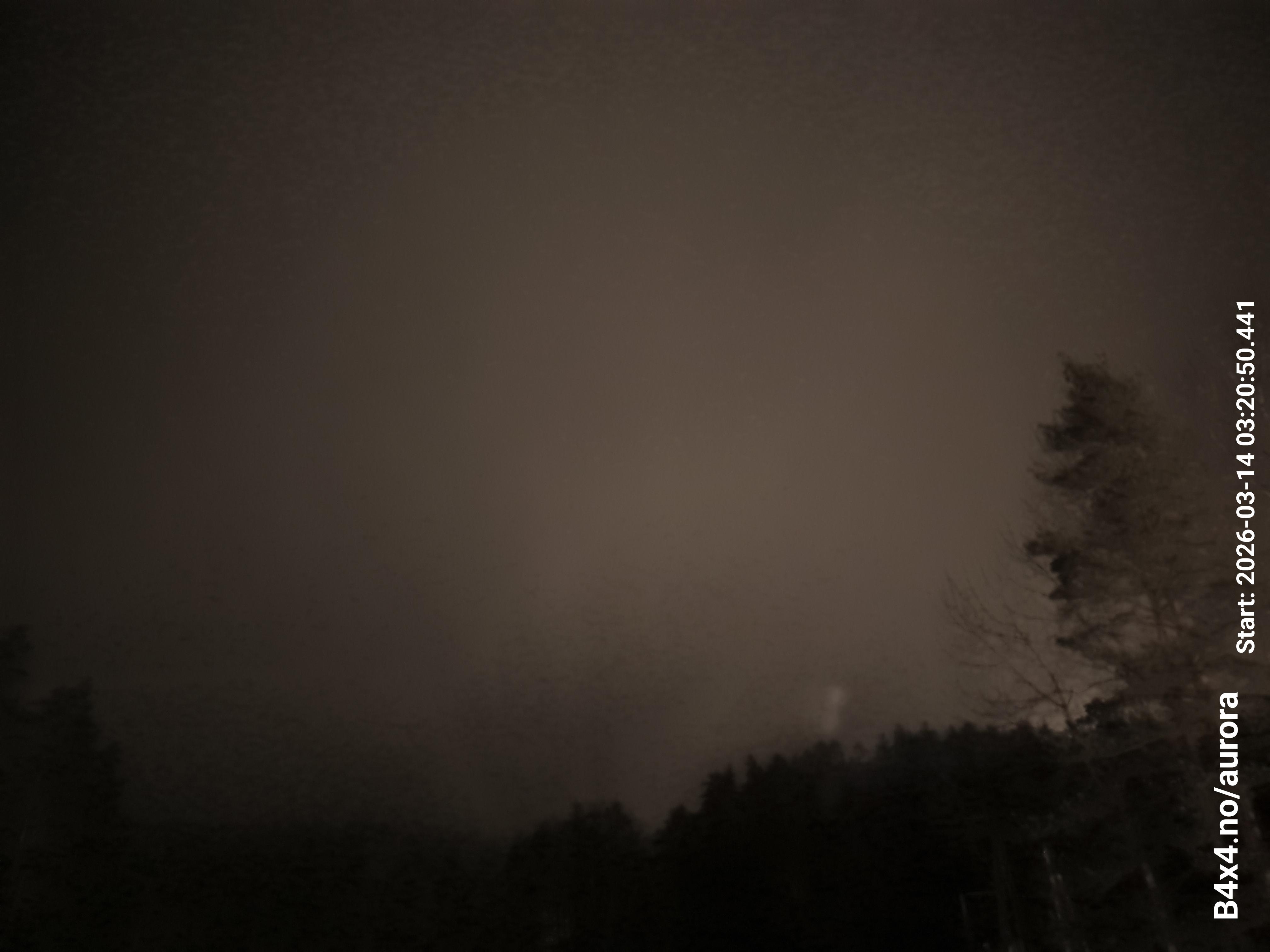aurle_20260314_032106_lys45_star50_KP06_ISO1000_Lukker15.jpeg