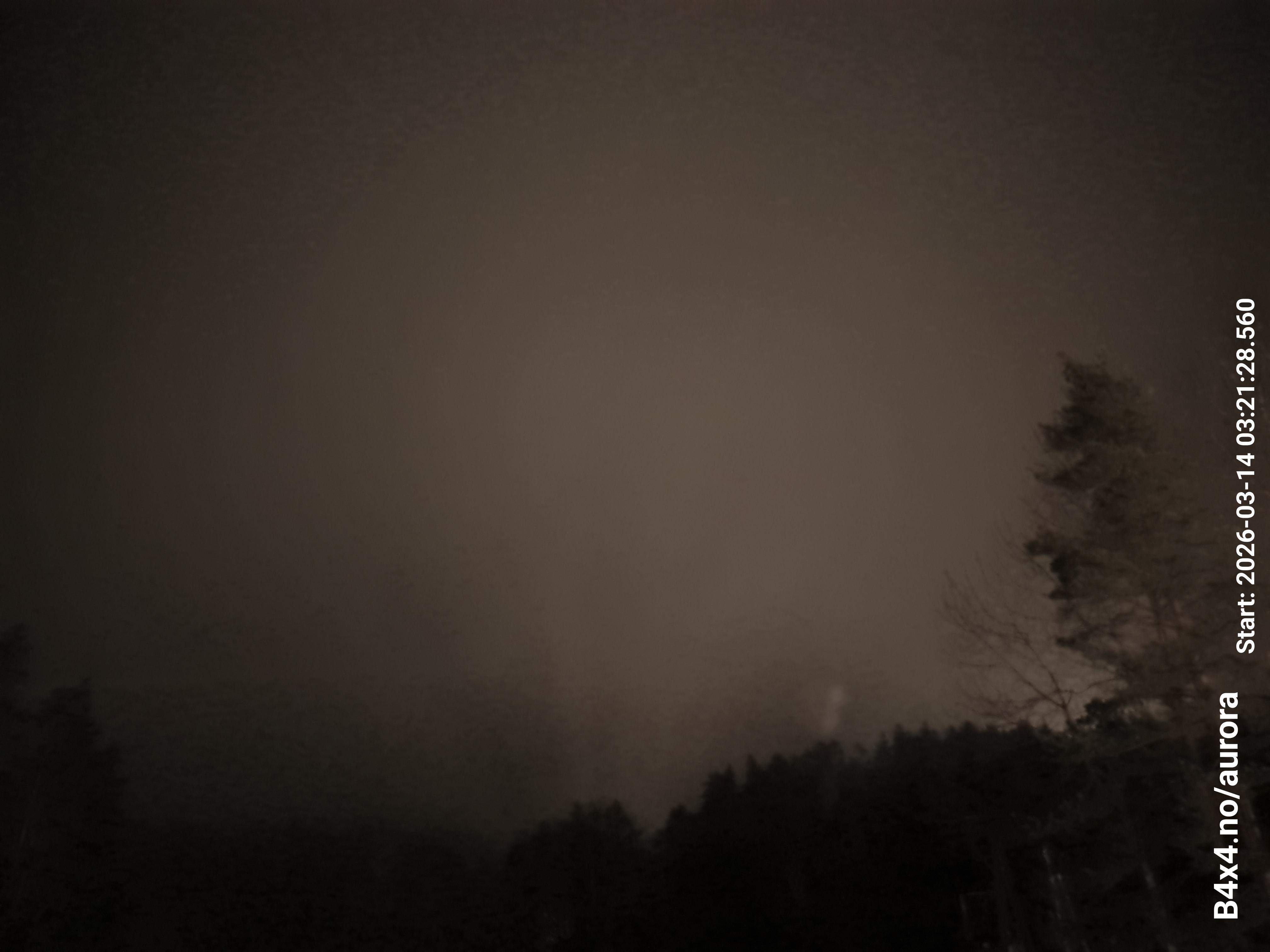 aurle_20260314_032144_lys46_star50_KP06_ISO1000_Lukker15.jpeg