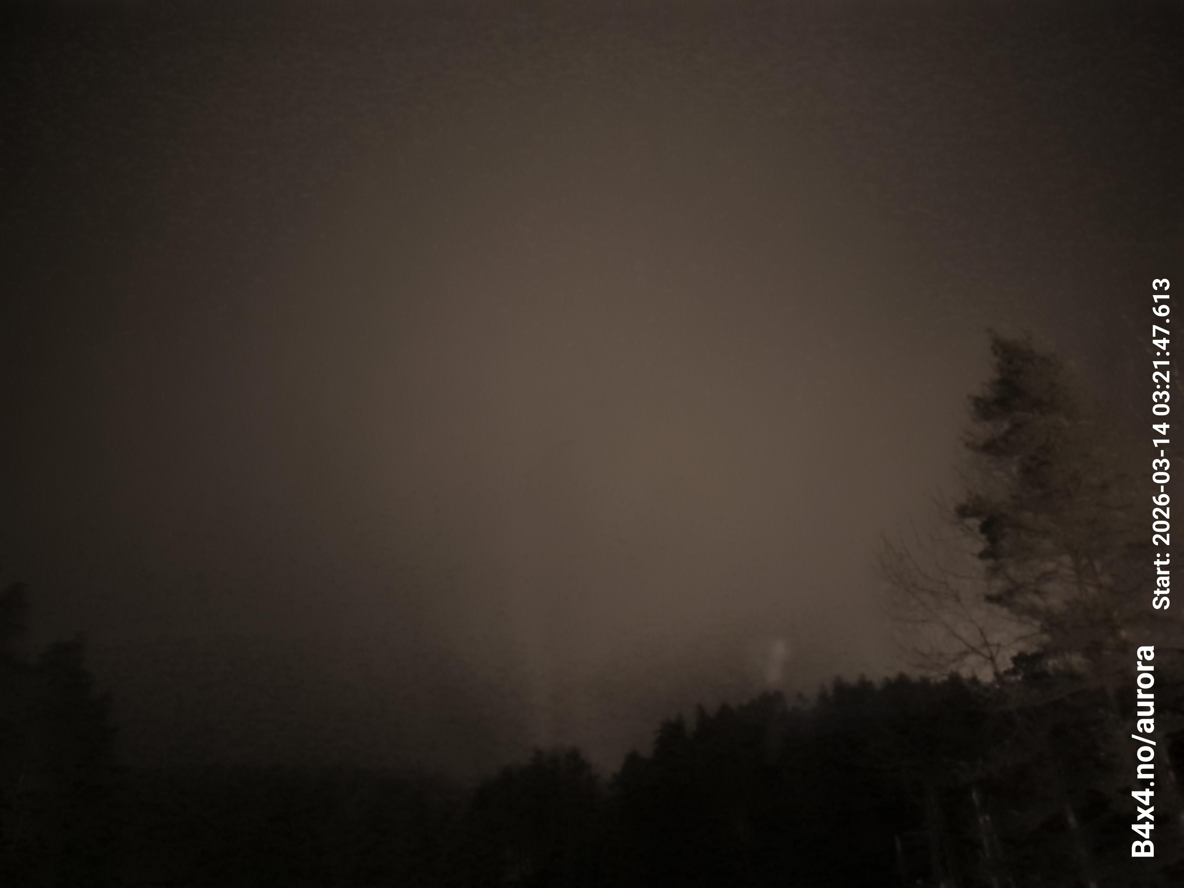 aurle_20260314_032203_lys46_star50_KP06_ISO1000_Lukker15.jpeg