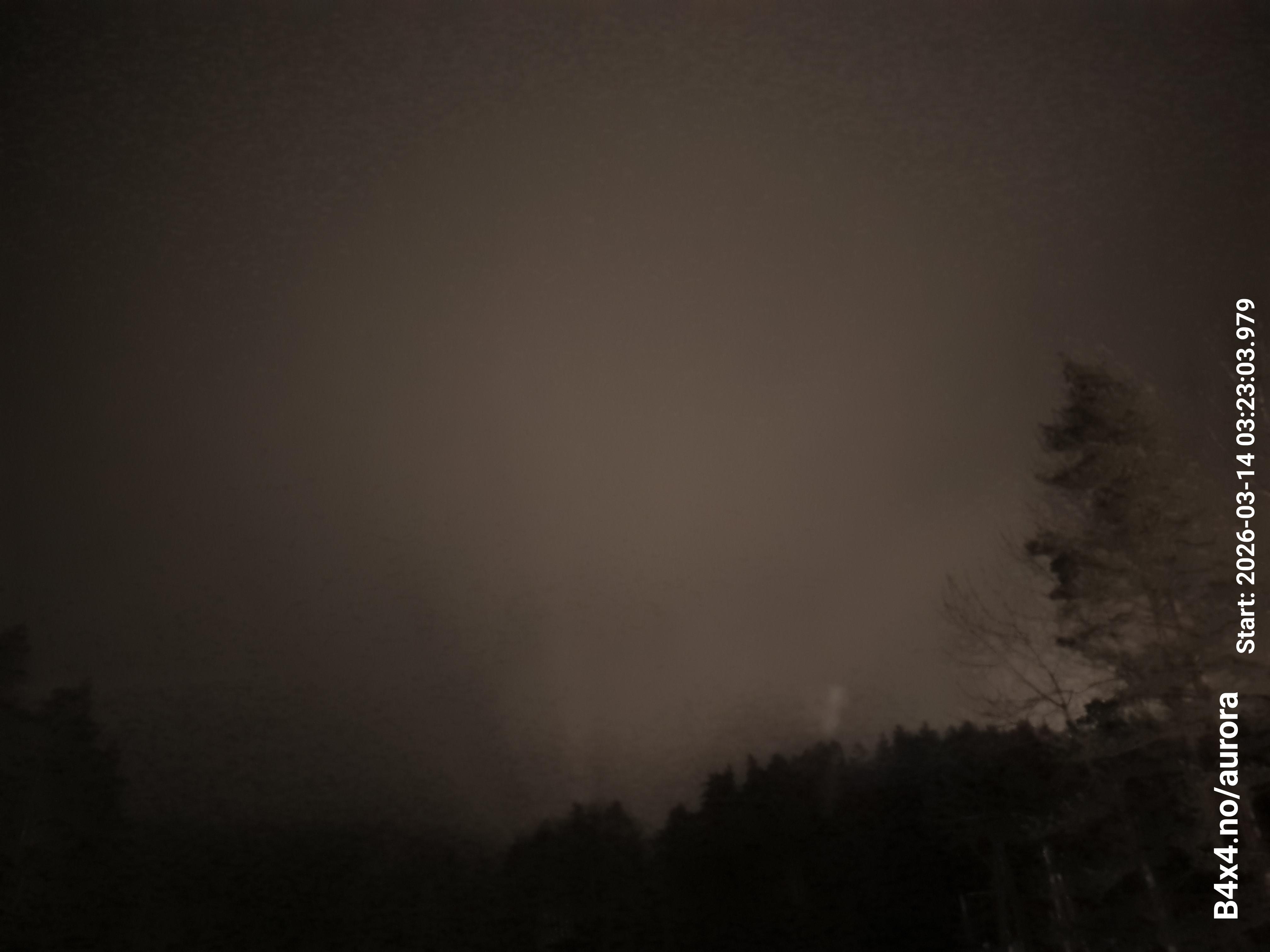 aurle_20260314_032320_lys46_star50_KP06_ISO1000_Lukker15.jpeg