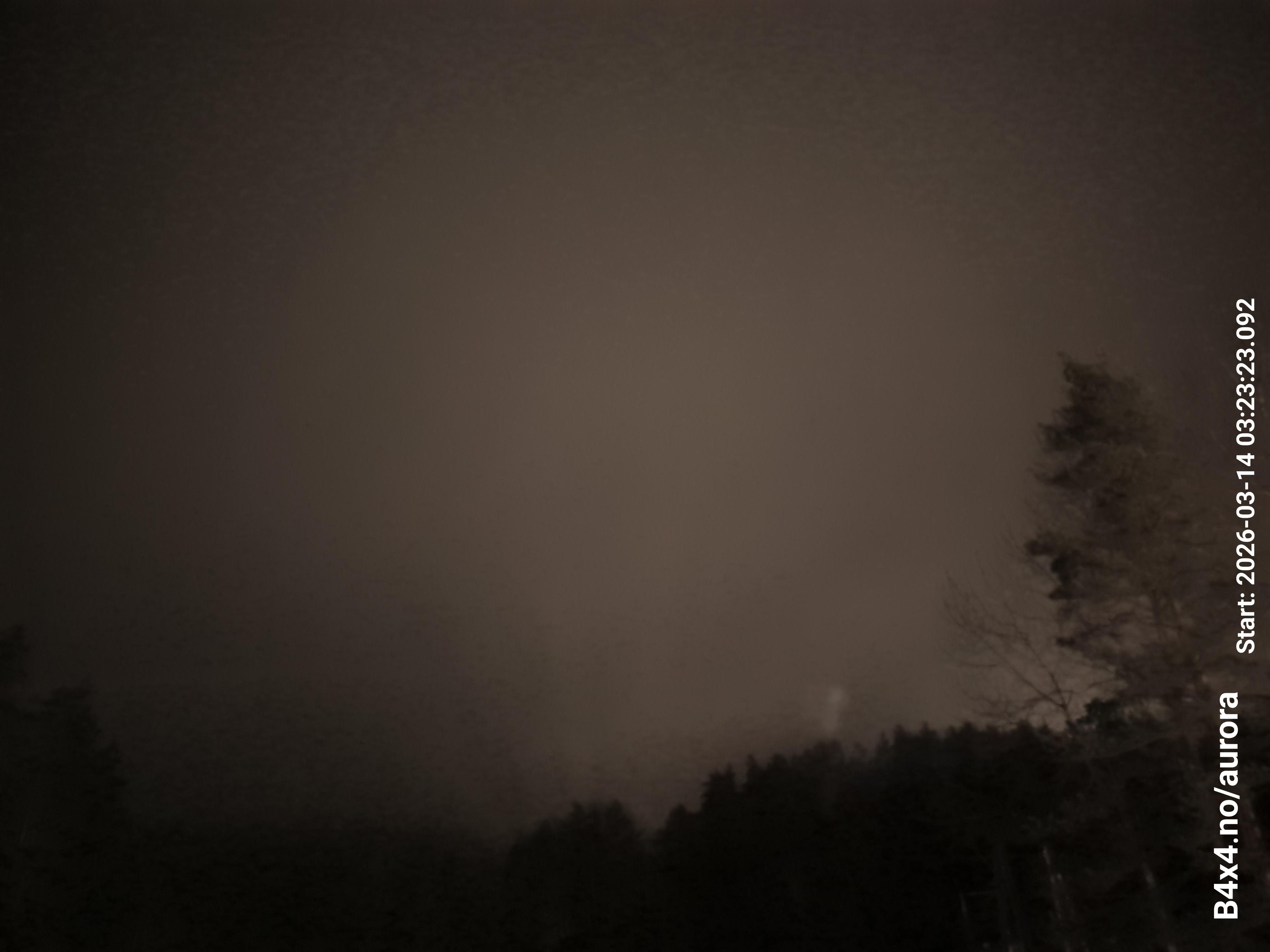 aurle_20260314_032339_lys47_star50_KP06_ISO1000_Lukker15.jpeg