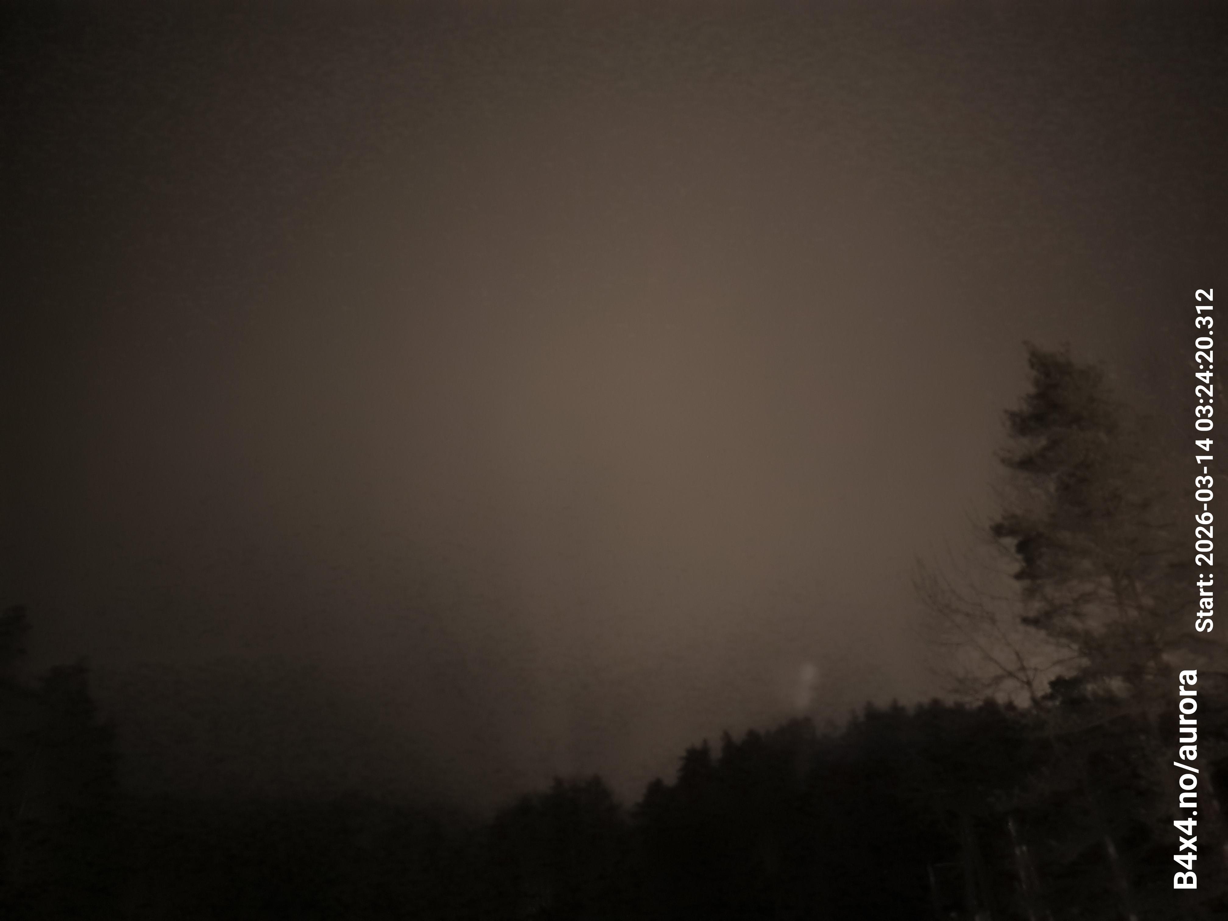 aurle_20260314_032436_lys49_star50_KP06_ISO1000_Lukker15.jpeg