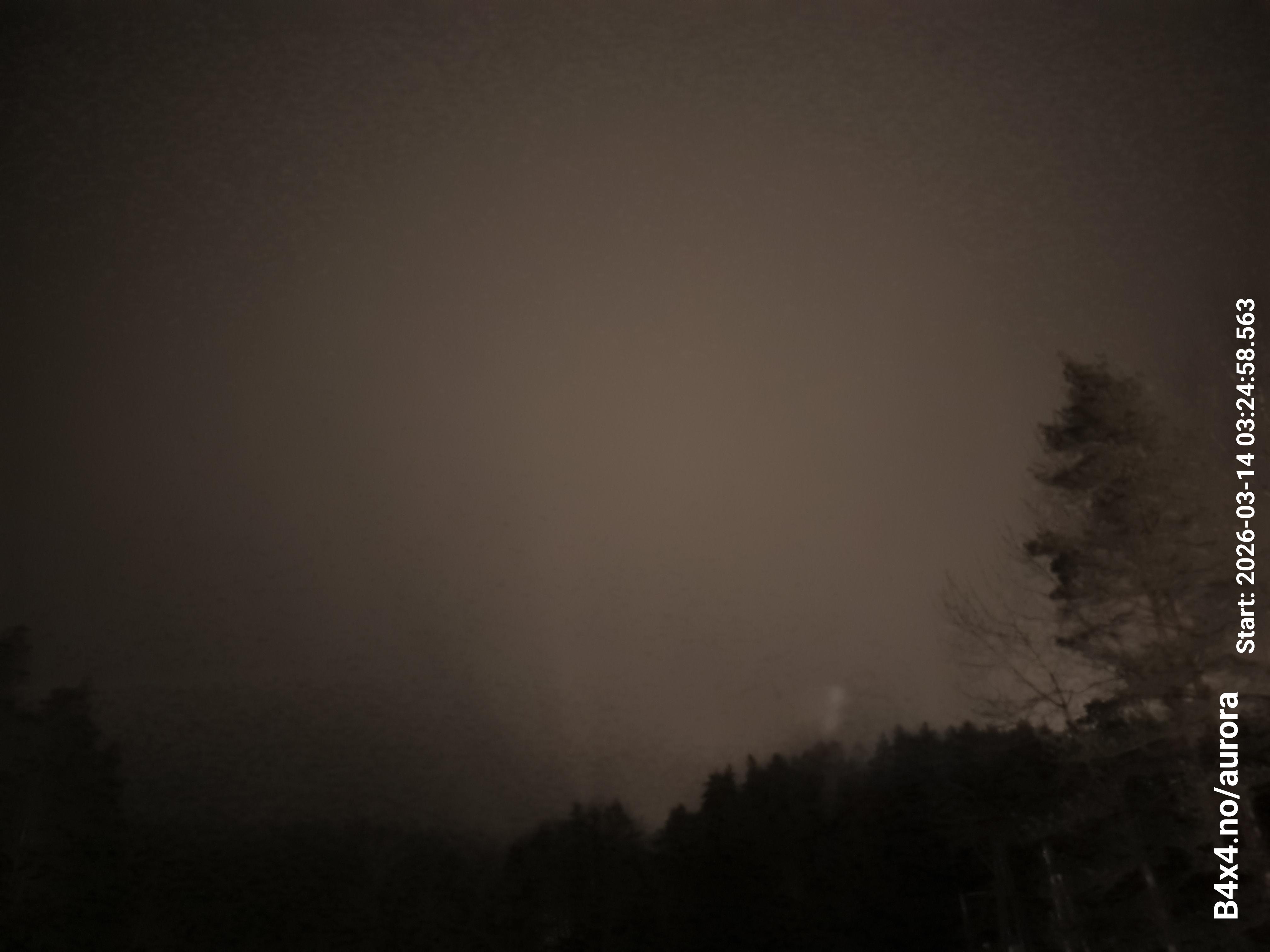 aurle_20260314_032514_lys49_star50_KP06_ISO1000_Lukker15.jpeg