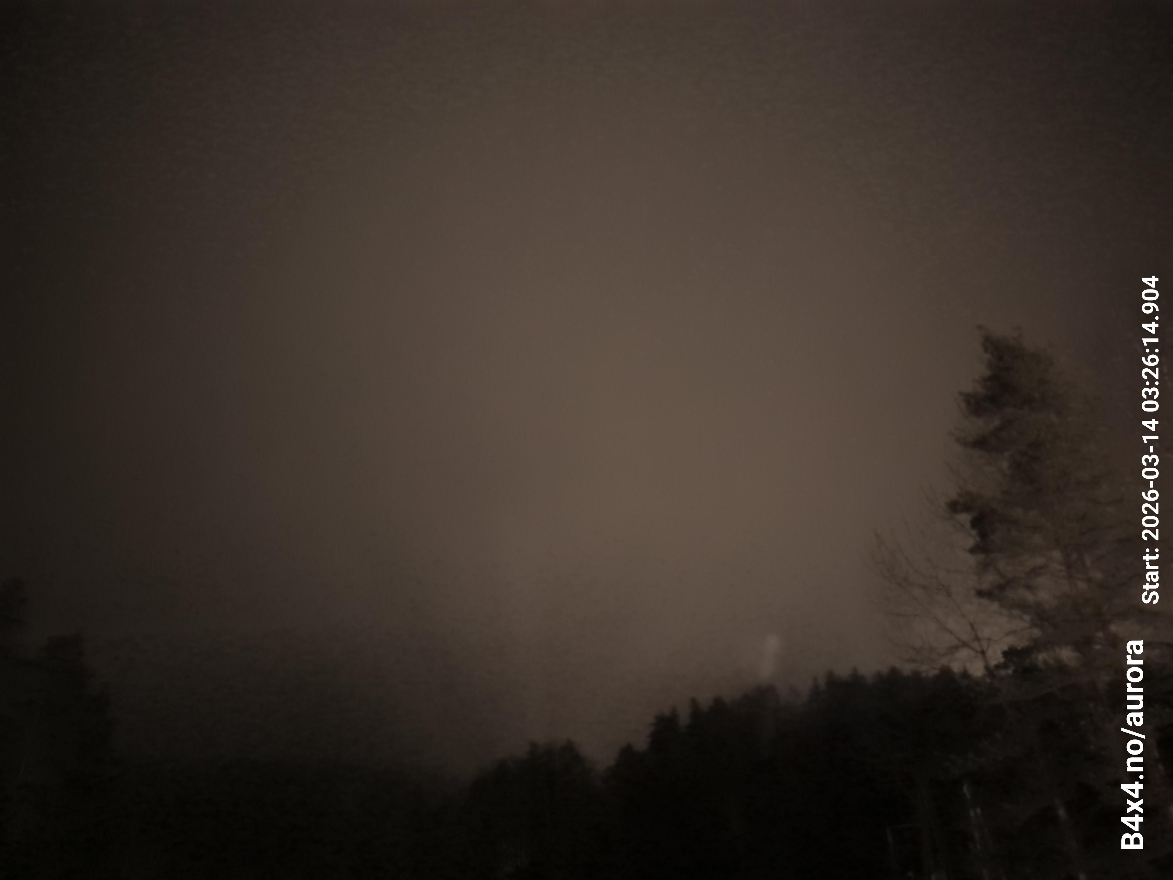aurle_20260314_032631_lys49_star50_KP06_ISO1000_Lukker15.jpeg