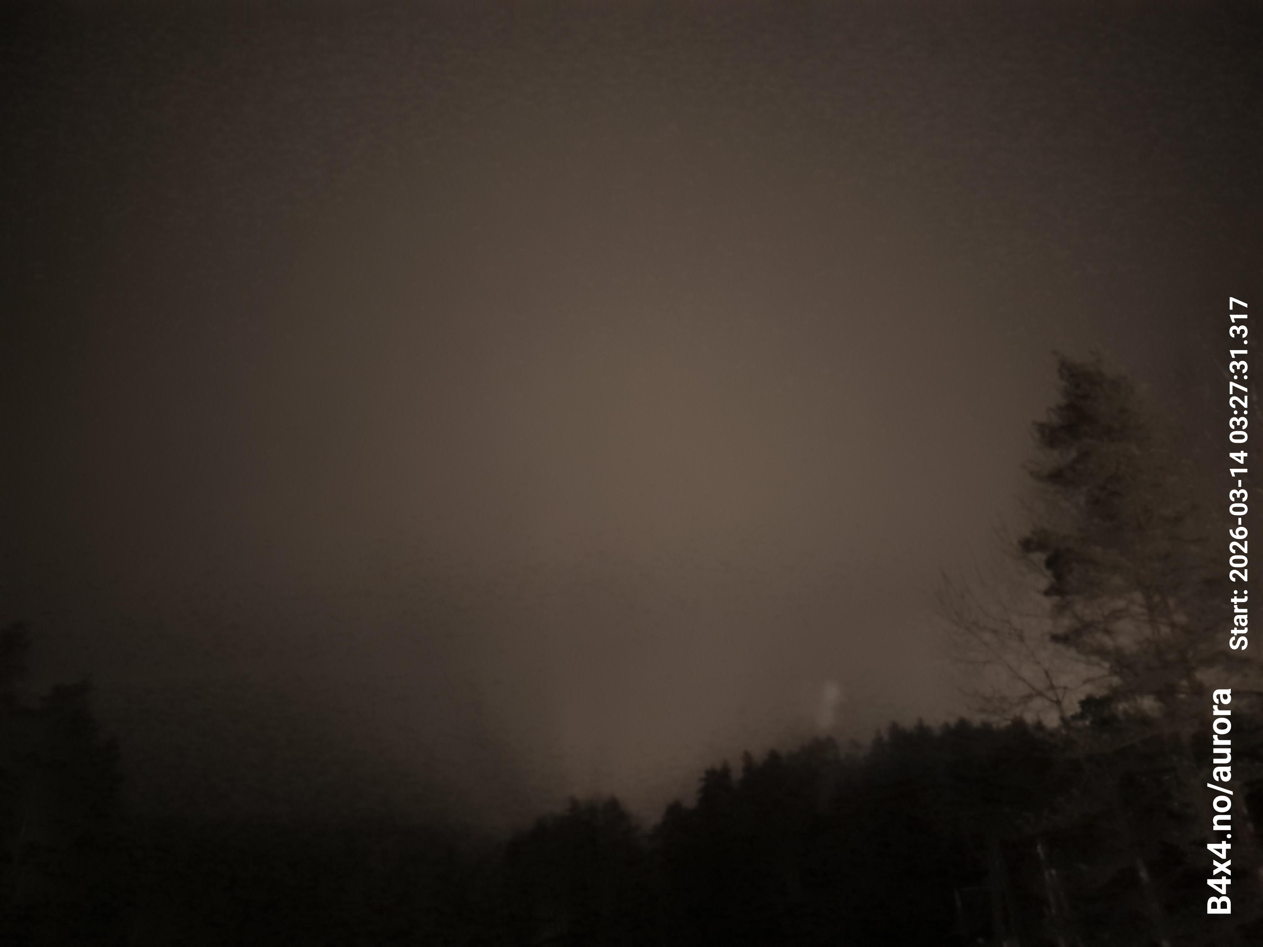 aurle_20260314_032747_lys48_star50_KP06_ISO1000_Lukker15.jpeg