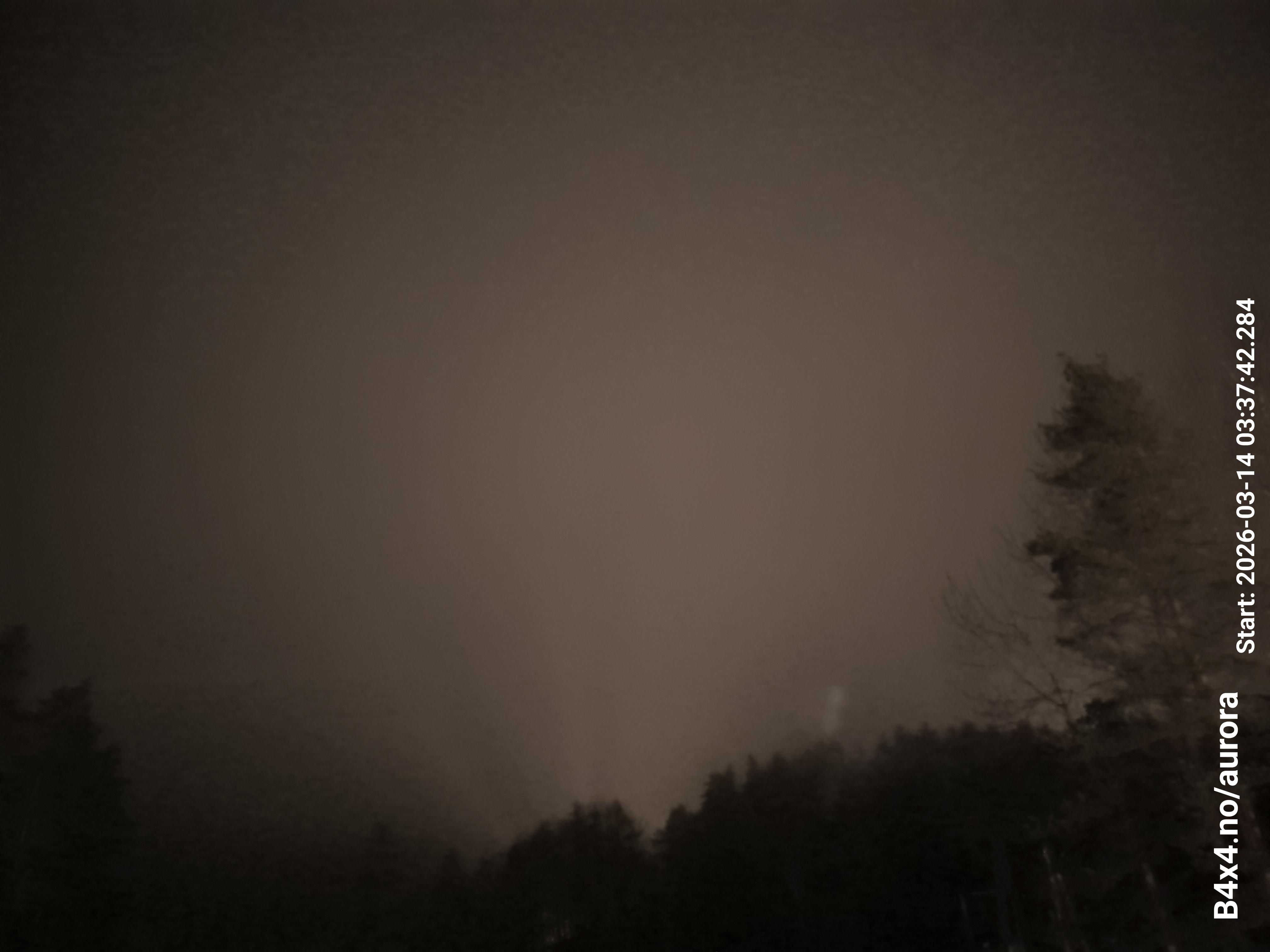 aurle_20260314_033758_lys53_star50_KP06_ISO1000_Lukker15.jpeg