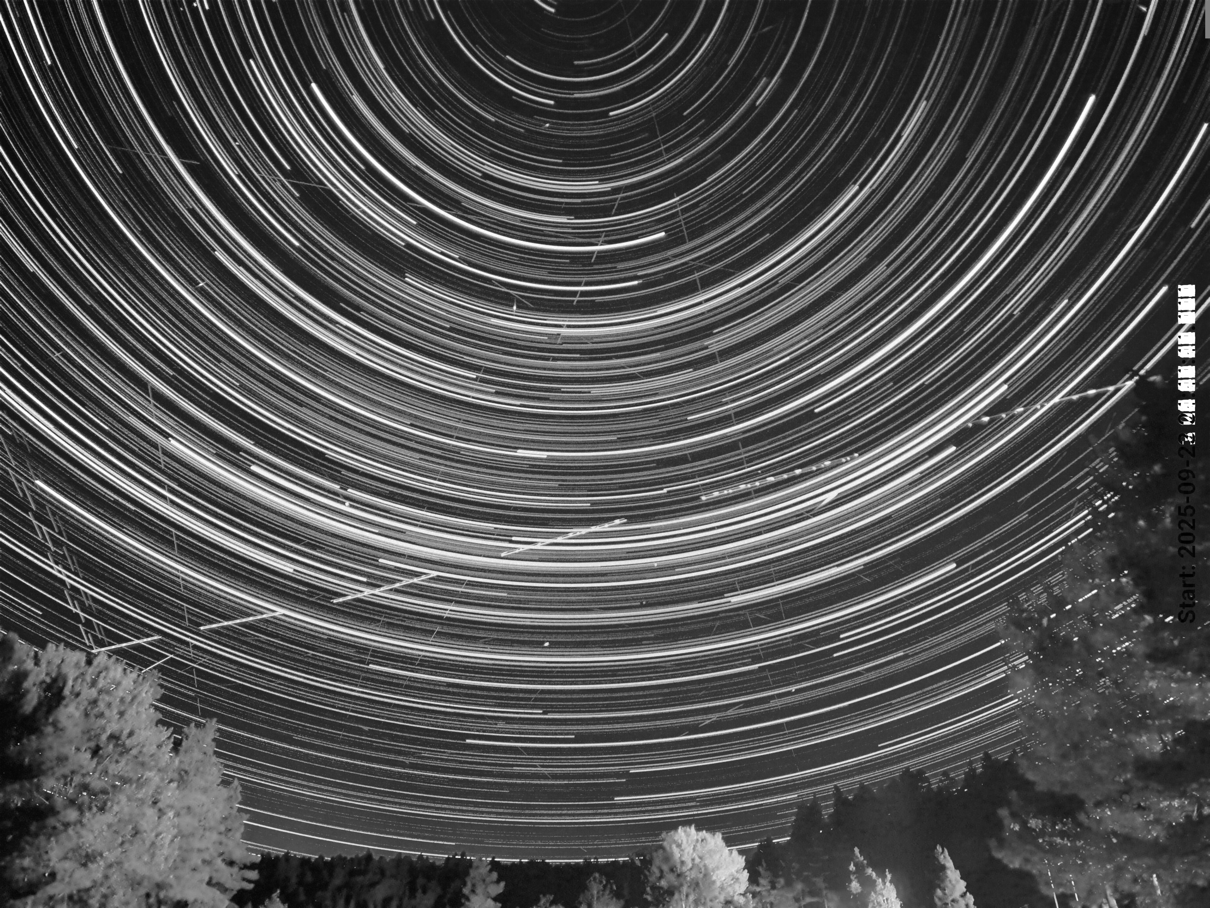 stackext_sky_0_n2000_20250923_000004_range.png