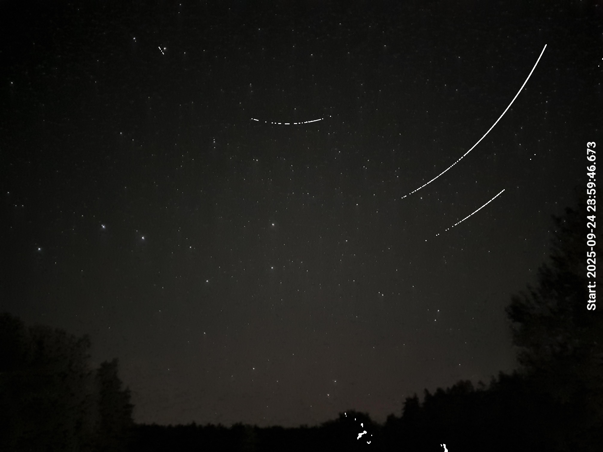 objects_20250925_20250925_0000-2359_max25_p50_s2630_overlay_on_first.png